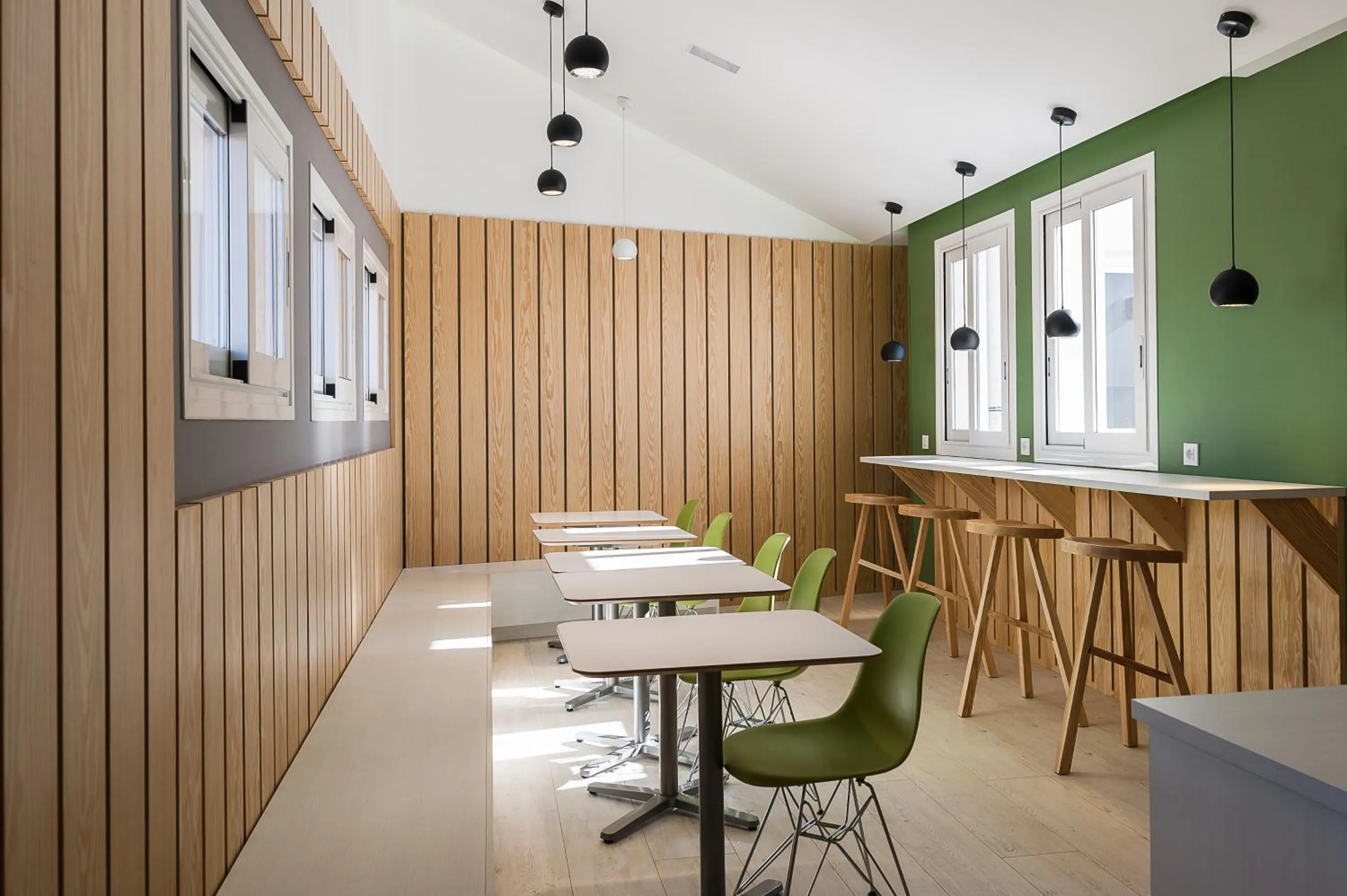 Communal lounge/ TV room in B&B HOTEL Madrid Centro Fuencarral 52