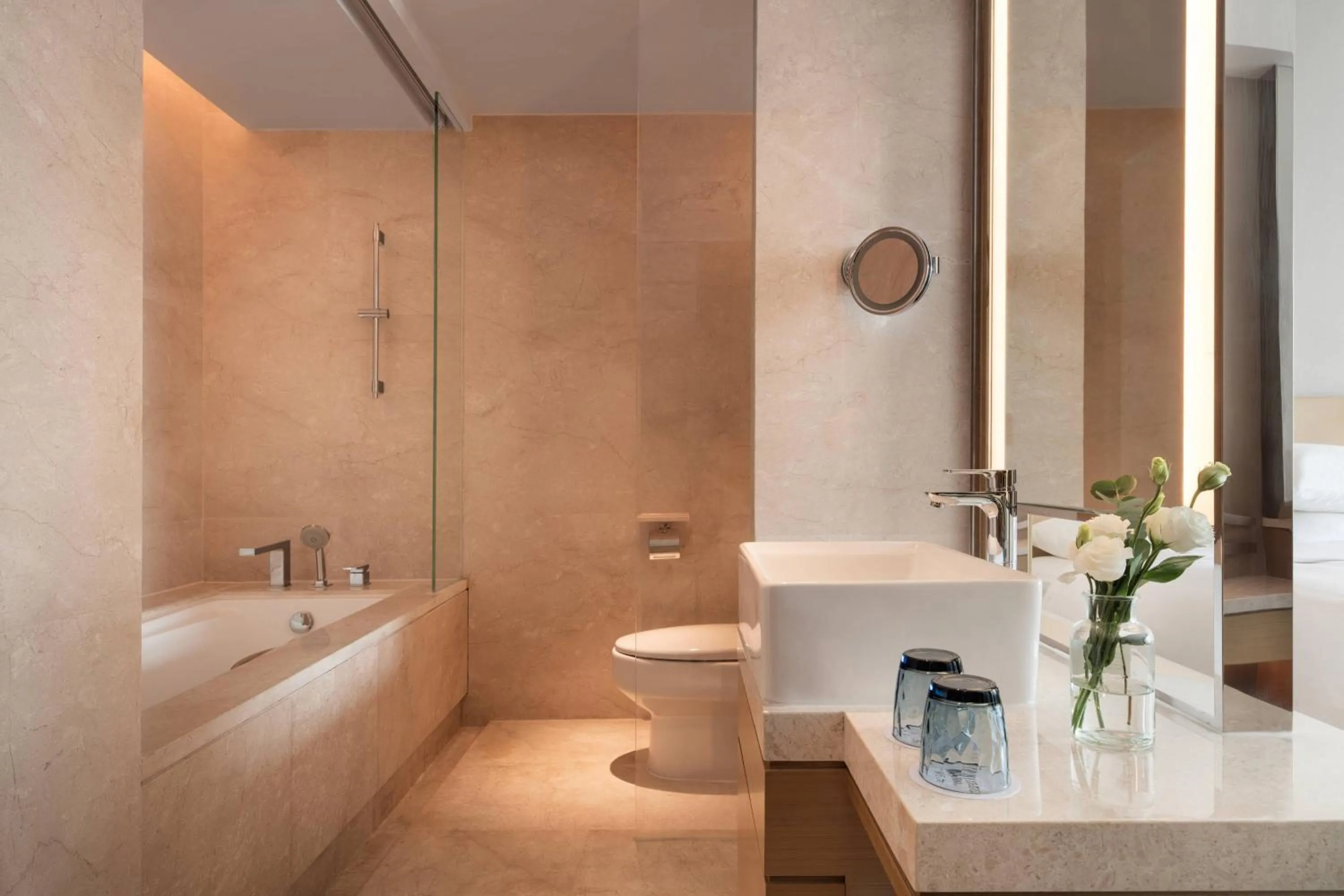 Bathroom in Courtyard by Marriott Shunde Longjiang, Near Furniture Fair
