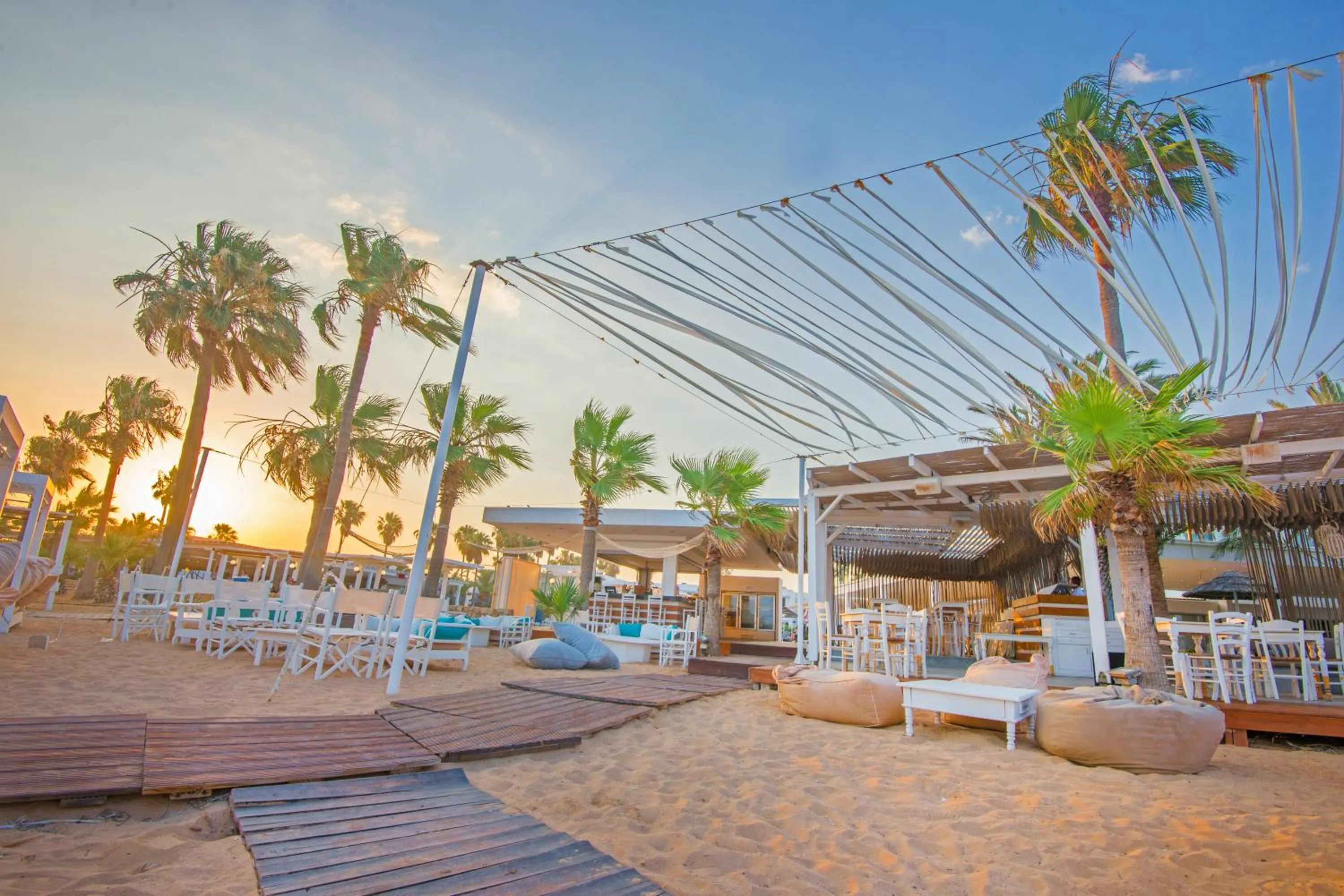 Patio in Dome Beach Marina Hotel & Resort