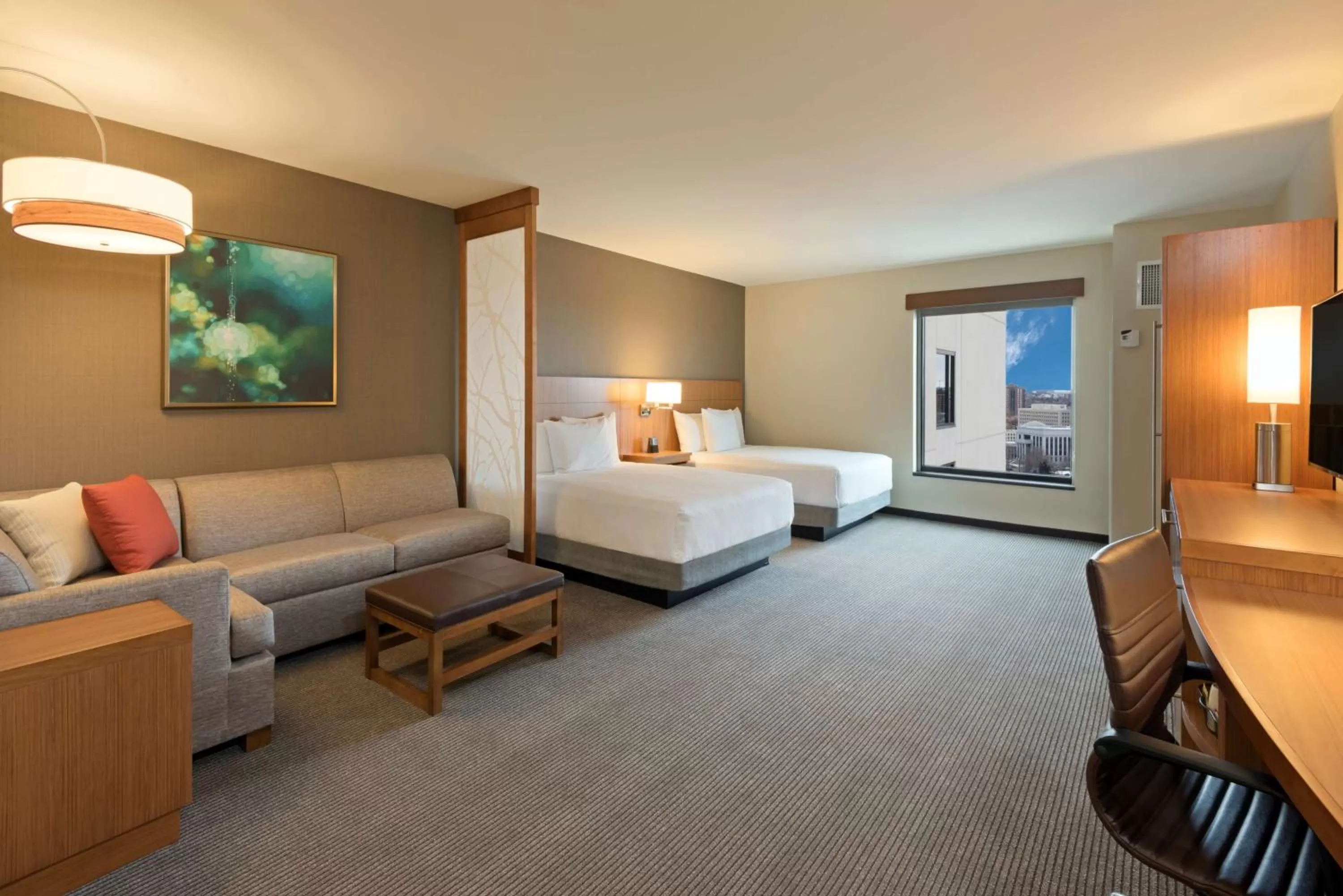 Photo of the whole room, Bed in Hyatt Place Denver Downtown