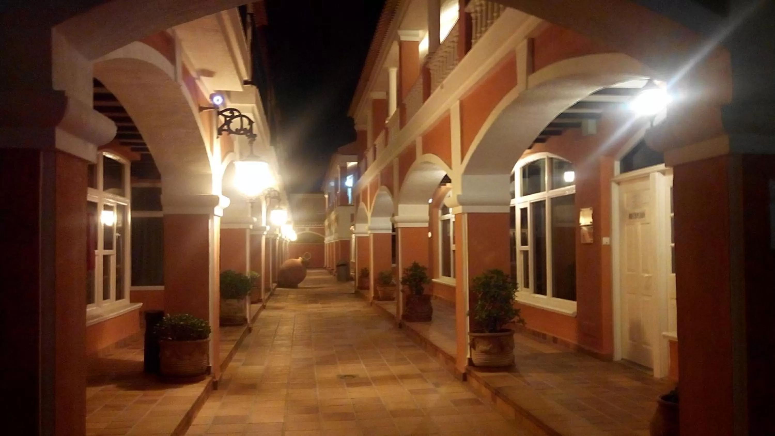 Facade/entrance in Lloyds Beach Club