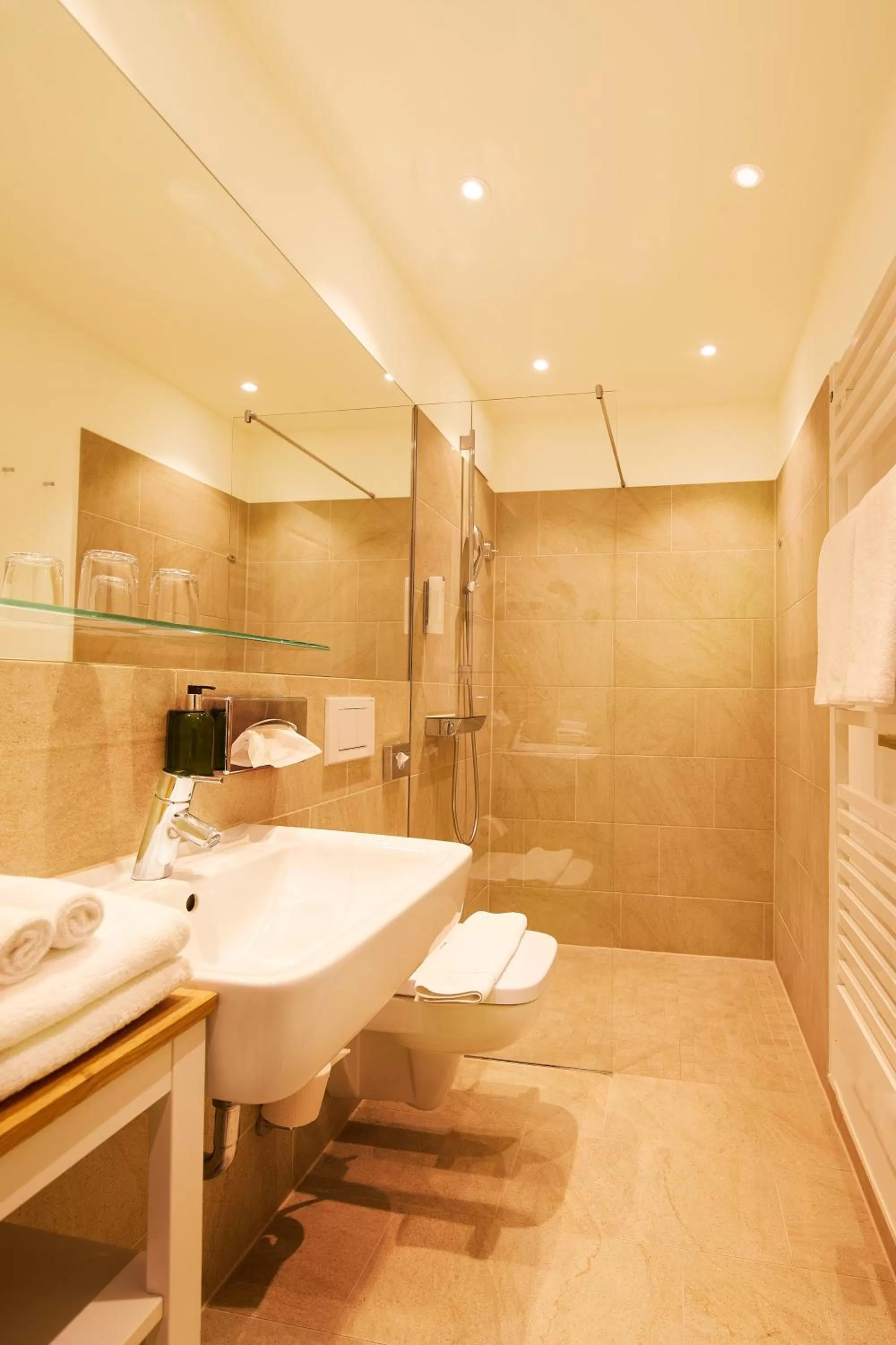 Fuchsbau Romantik Hotel & SPA Restaurant & FOX Bar