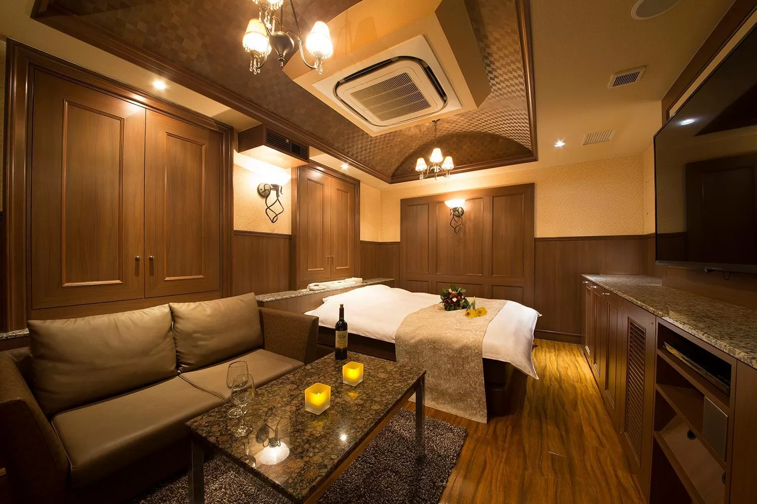 TV and multimedia in Lucky Sun