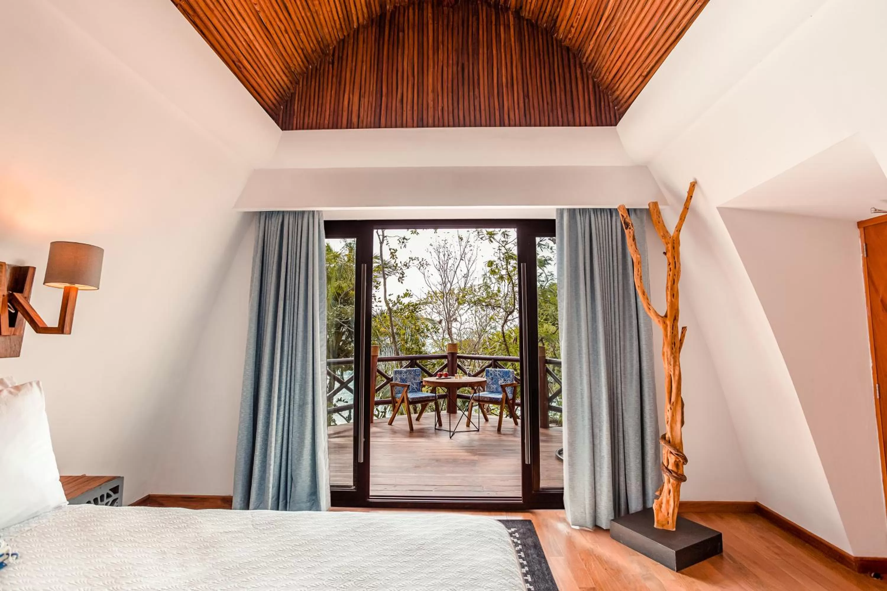 Balcony/Terrace, Bed in Mia Bacalar Luxury Resort & Spa