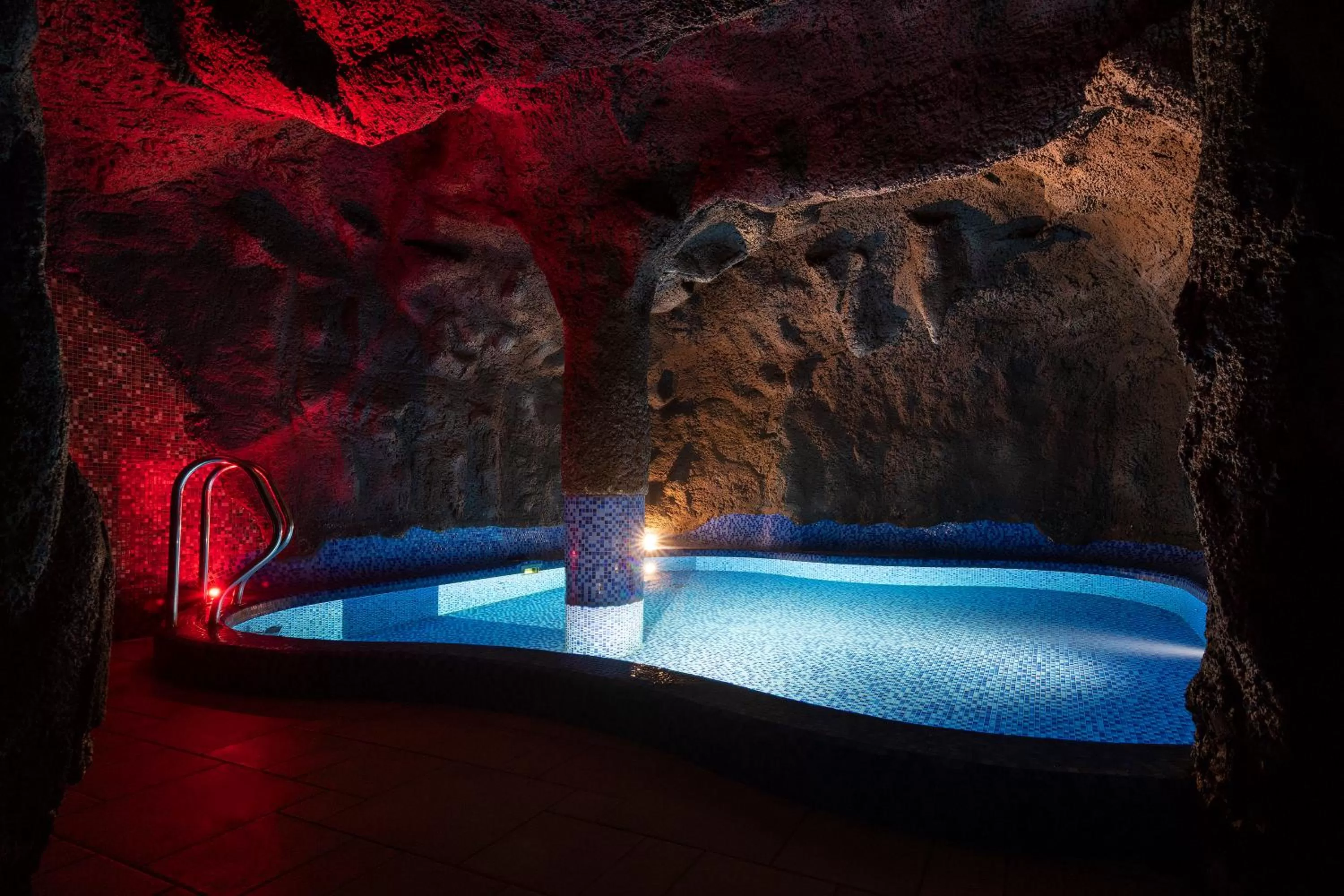 Swimming pool in Odyssey ClubHotel Wellness & SPA Adults Only