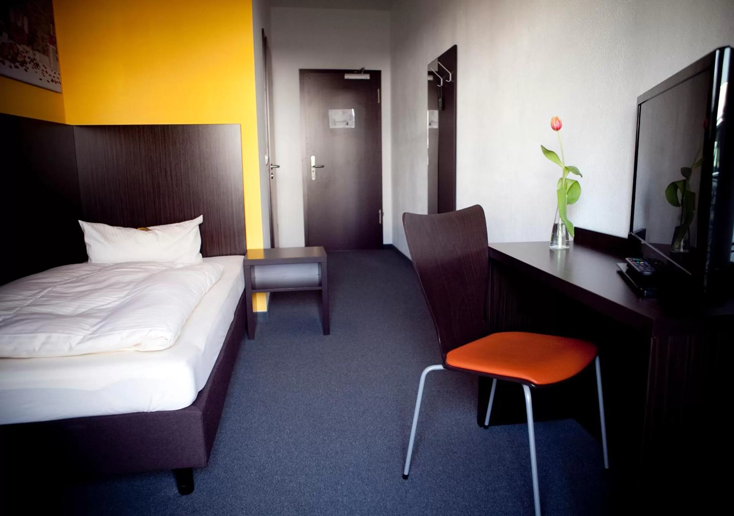 Photo of the whole room, Bed in GS Hotel Mindelheim