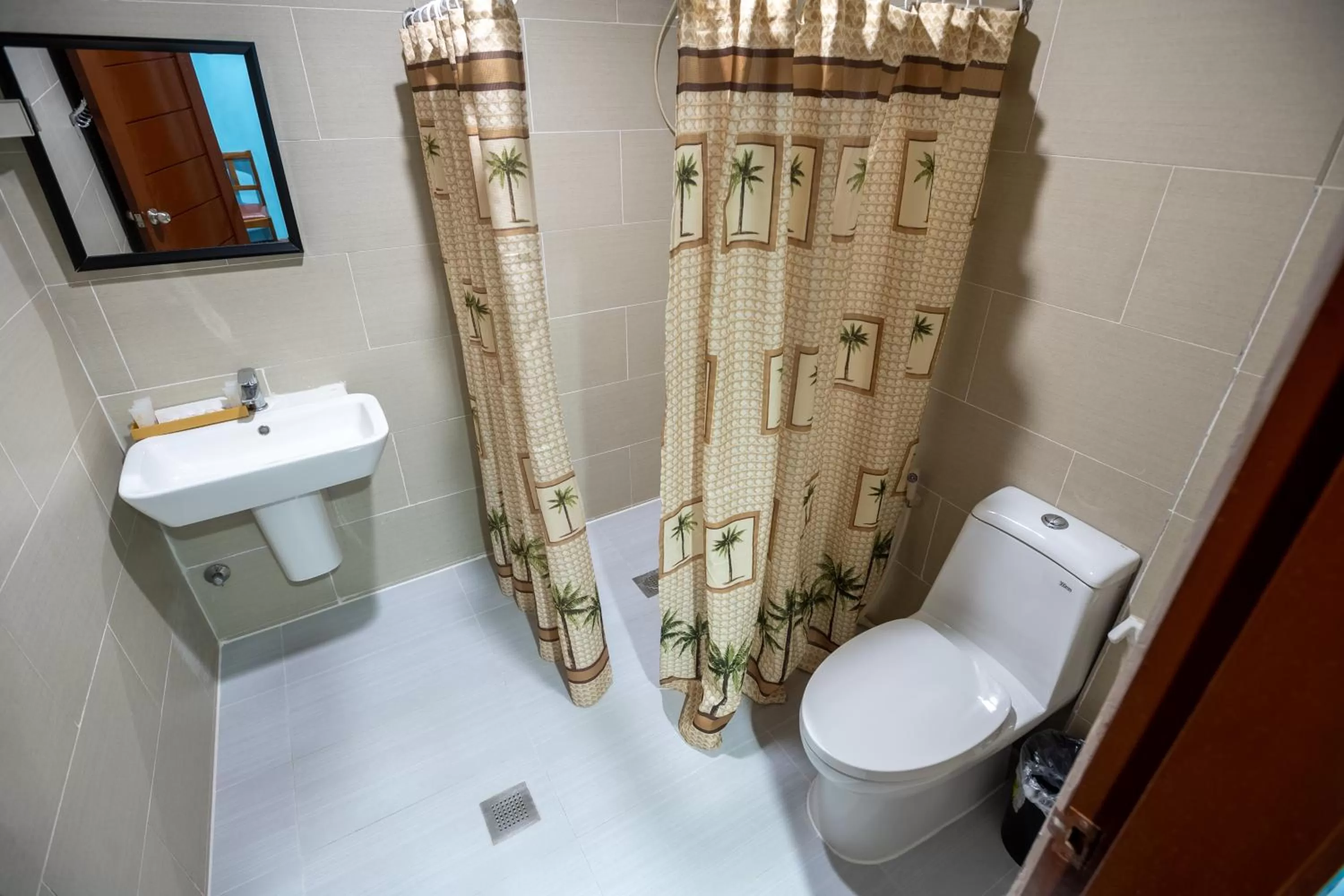 One Averee Bay Hotel