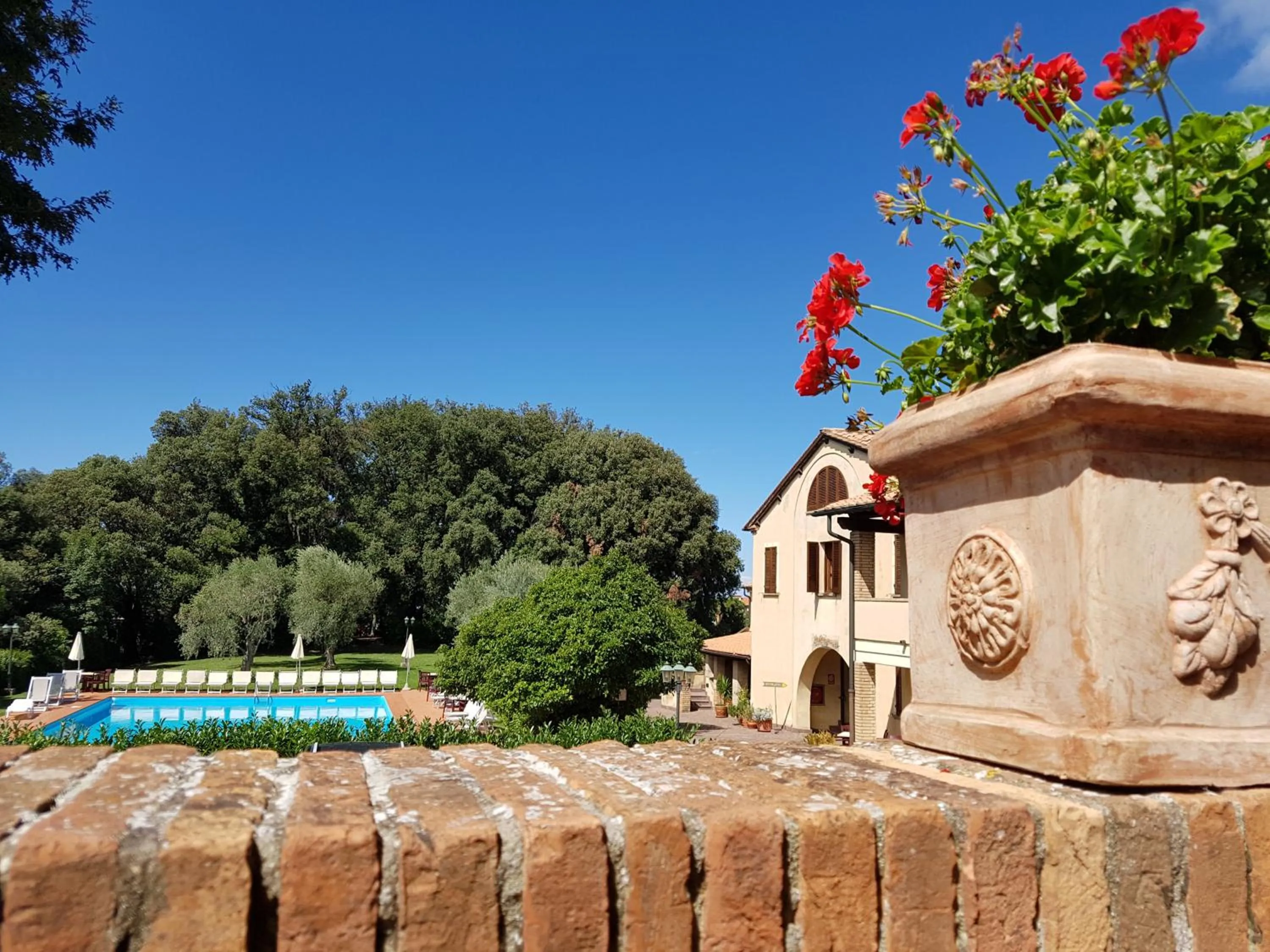 Property building in Villa Nencini