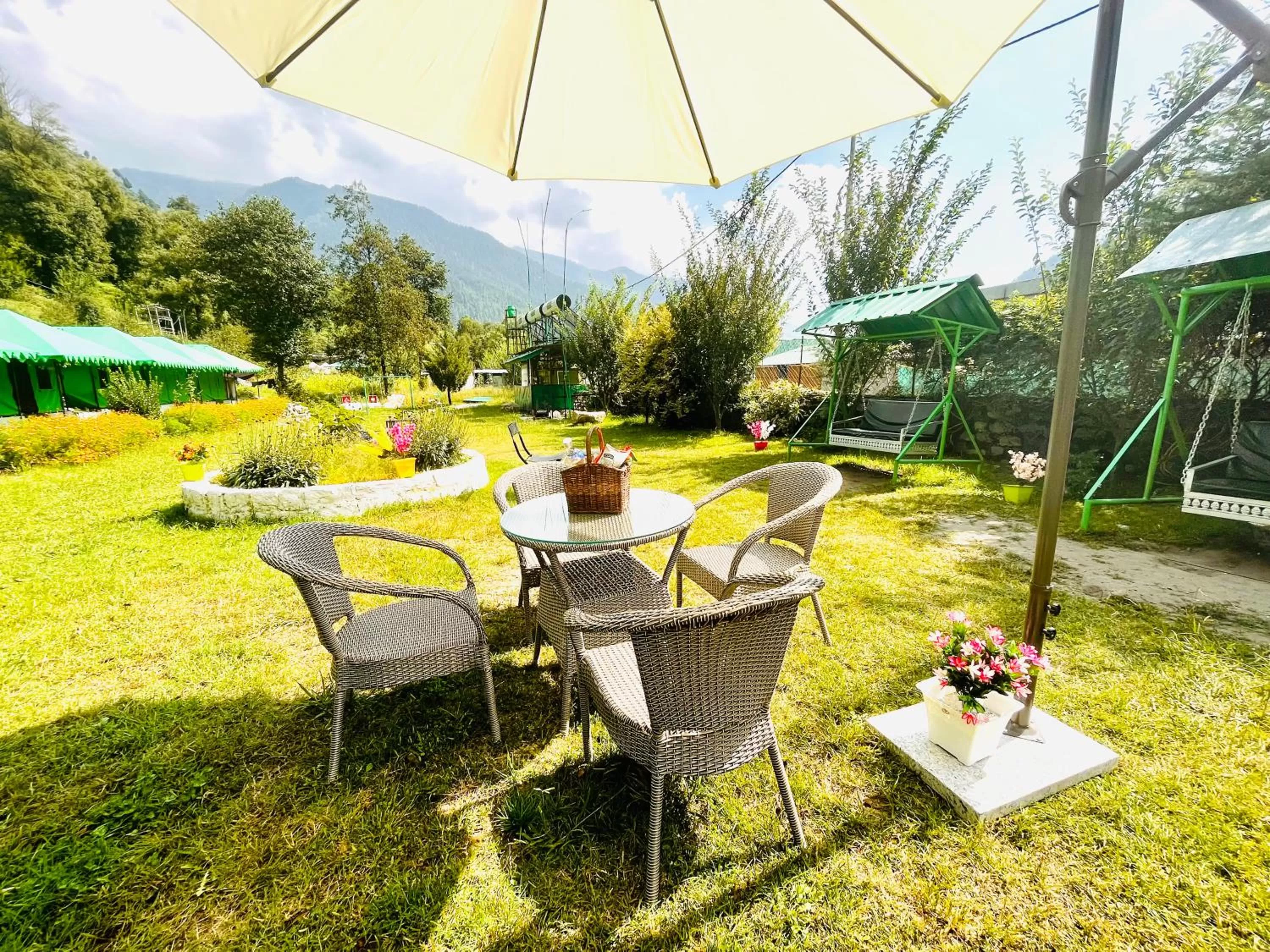 Garden in Himalayan Riverside Resort, Manali