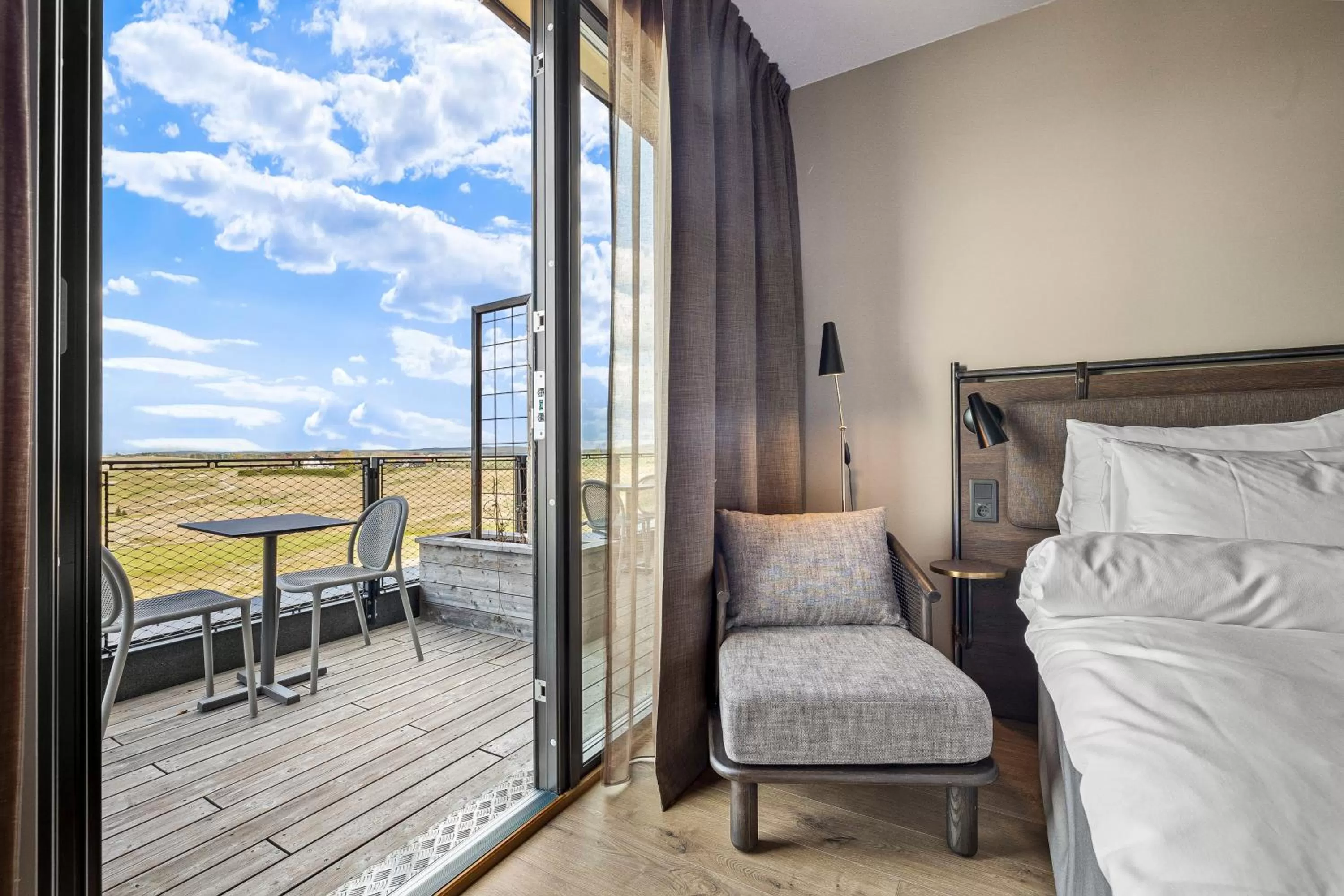 Bed in Lily Country Club