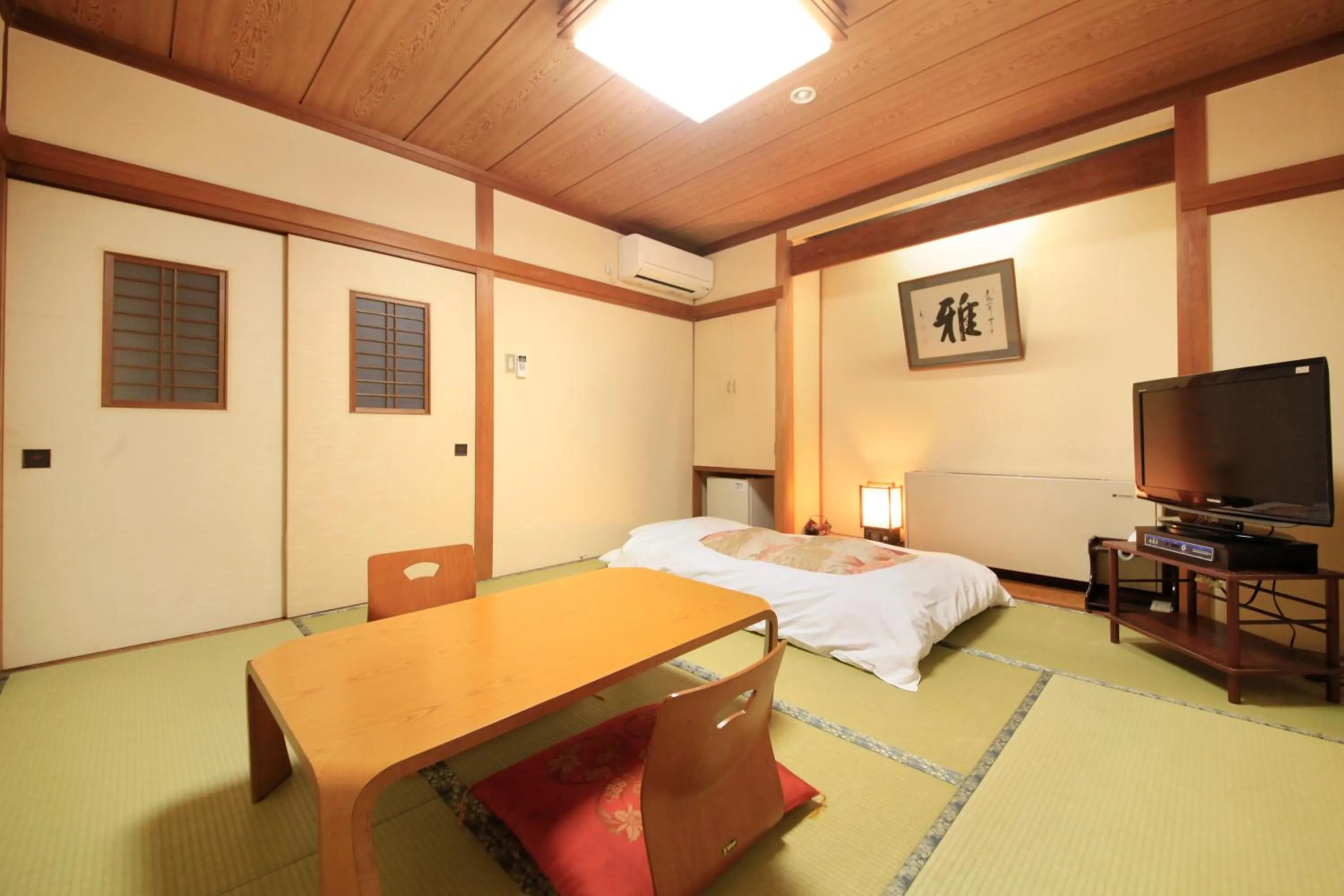 Bedroom, Bed in Fujinomiya Green Hotel