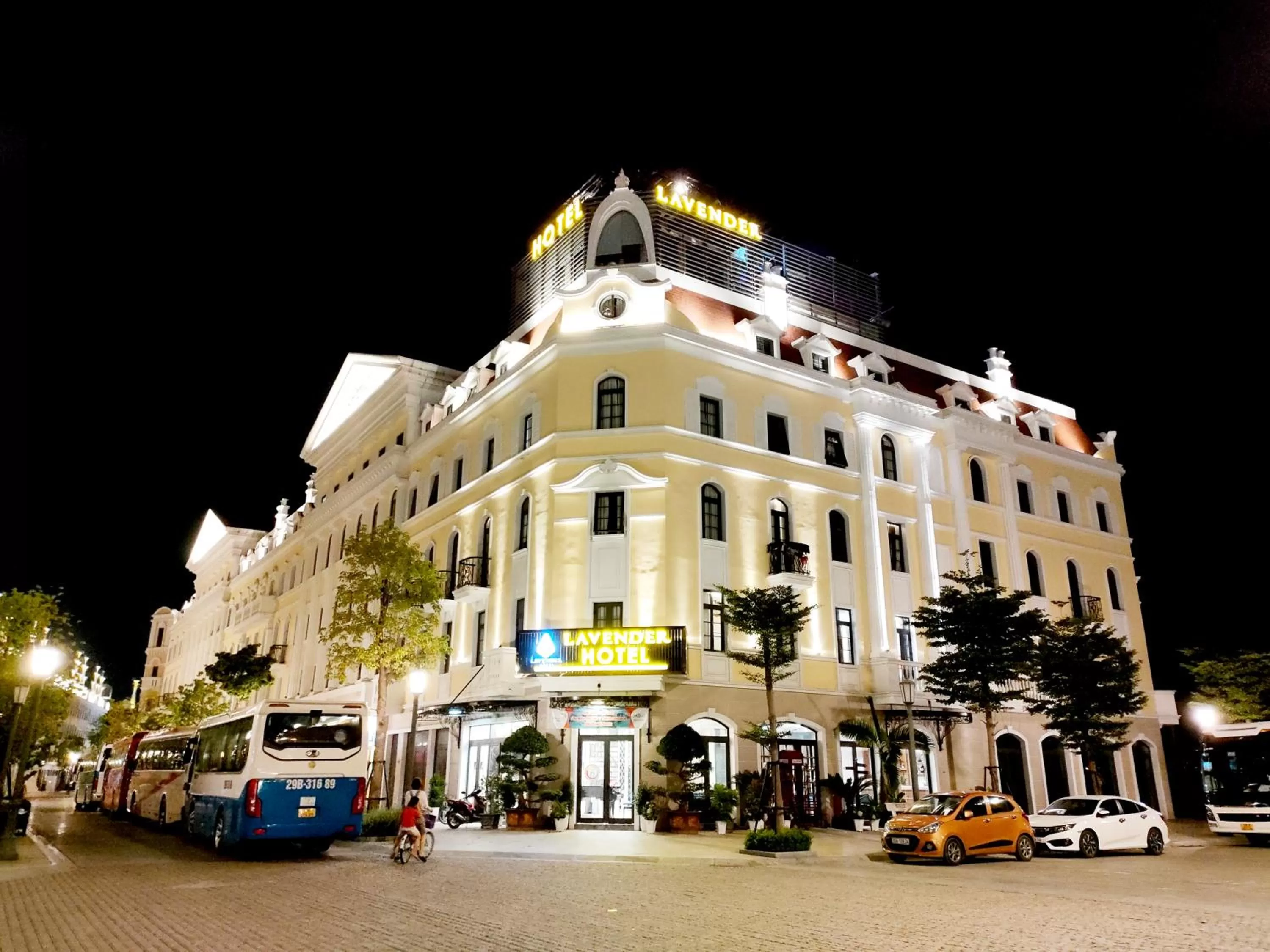 Property building in Halong Lavender Hotel