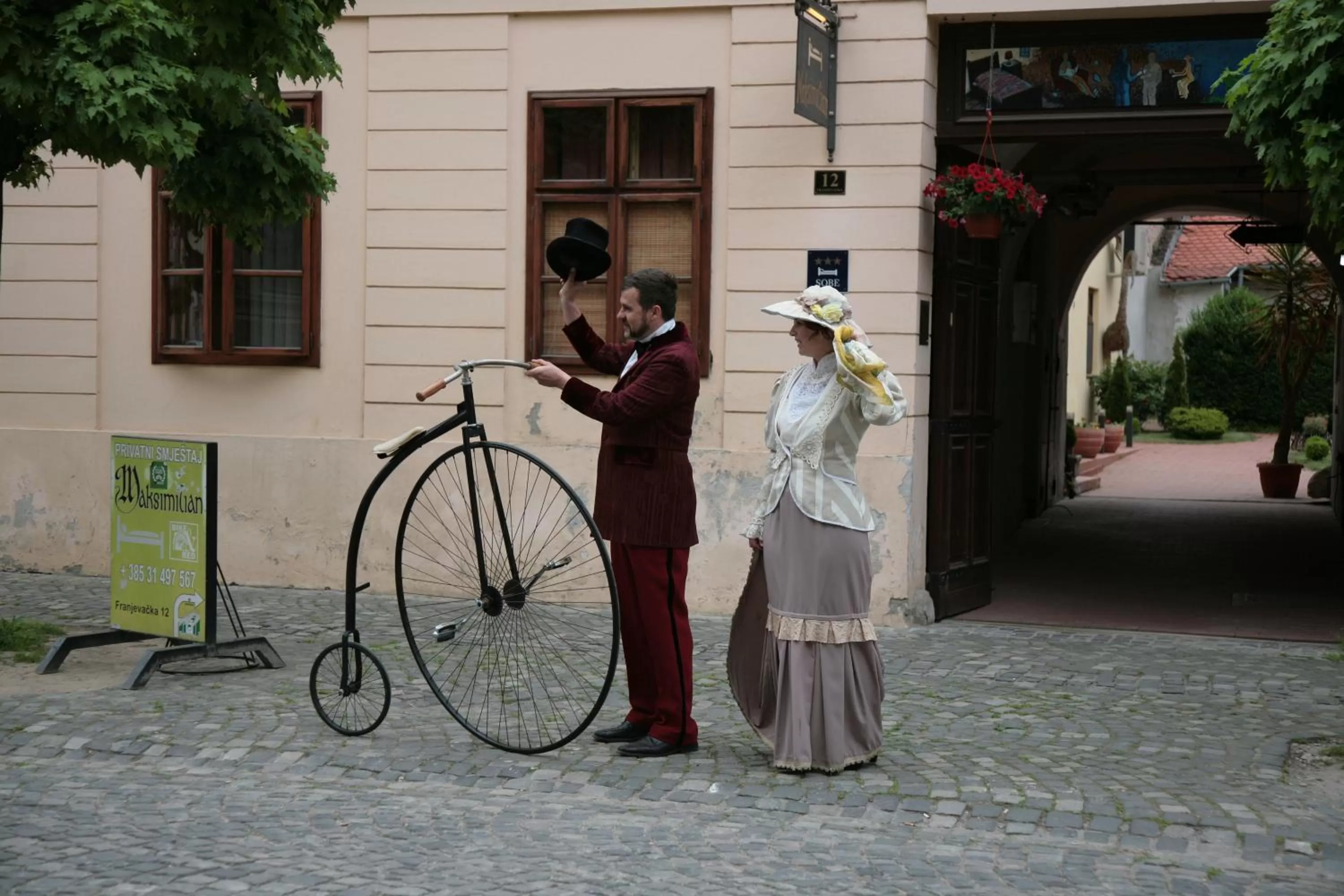 Family in Maksimilian Osijek