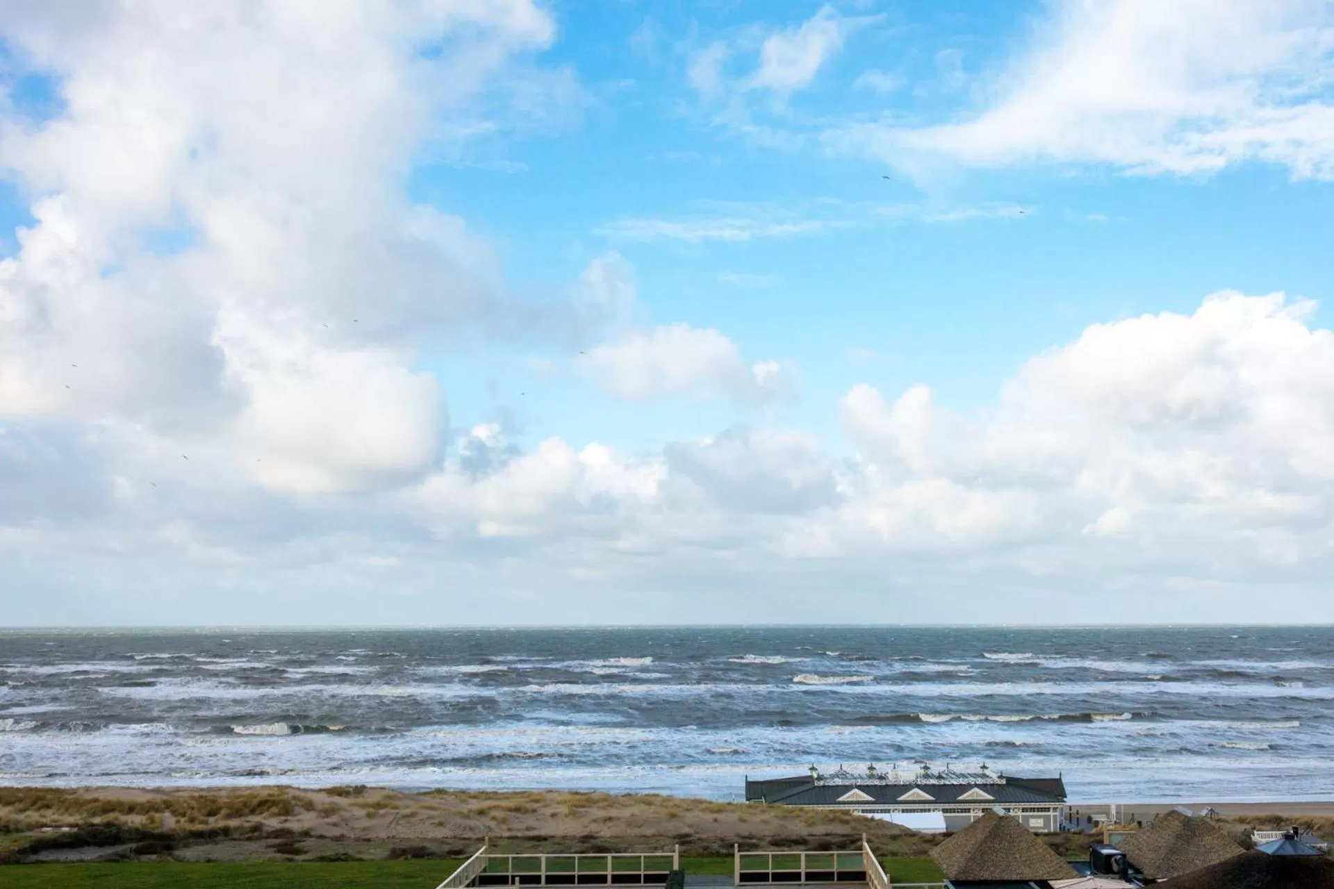 Beach in The Historic Huis ter Duin
