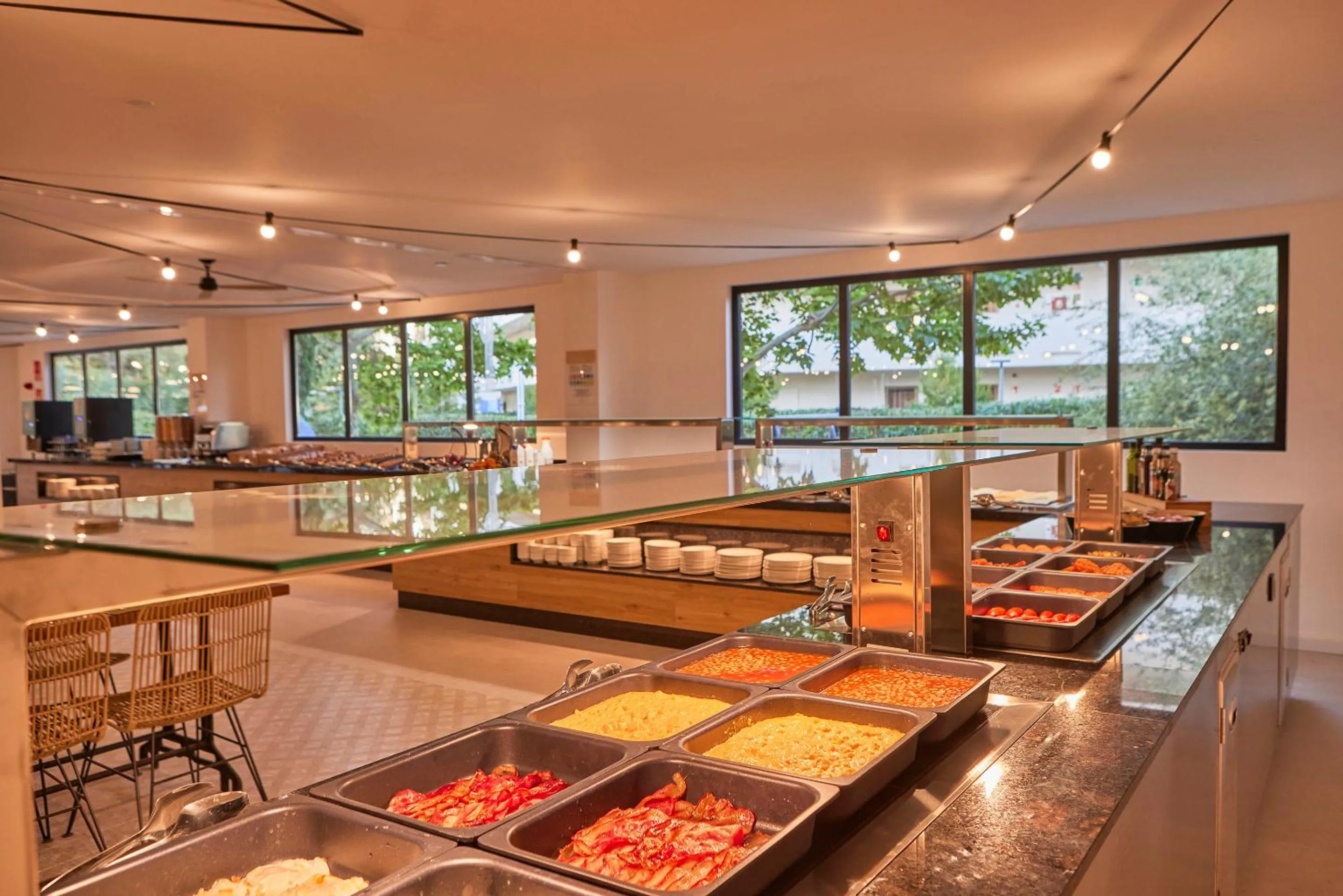 Buffet breakfast in tent Palmanova