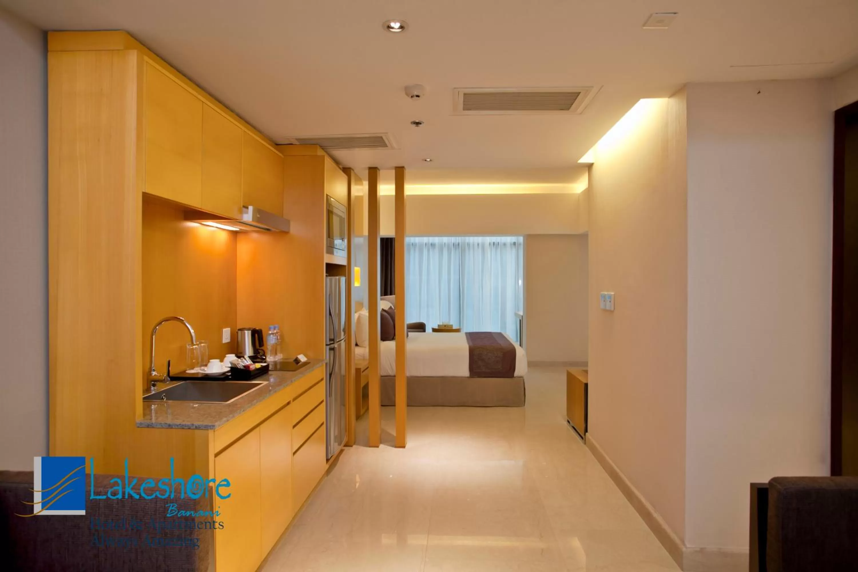 Kitchen or kitchenette in Lakeshore Suites, Banani