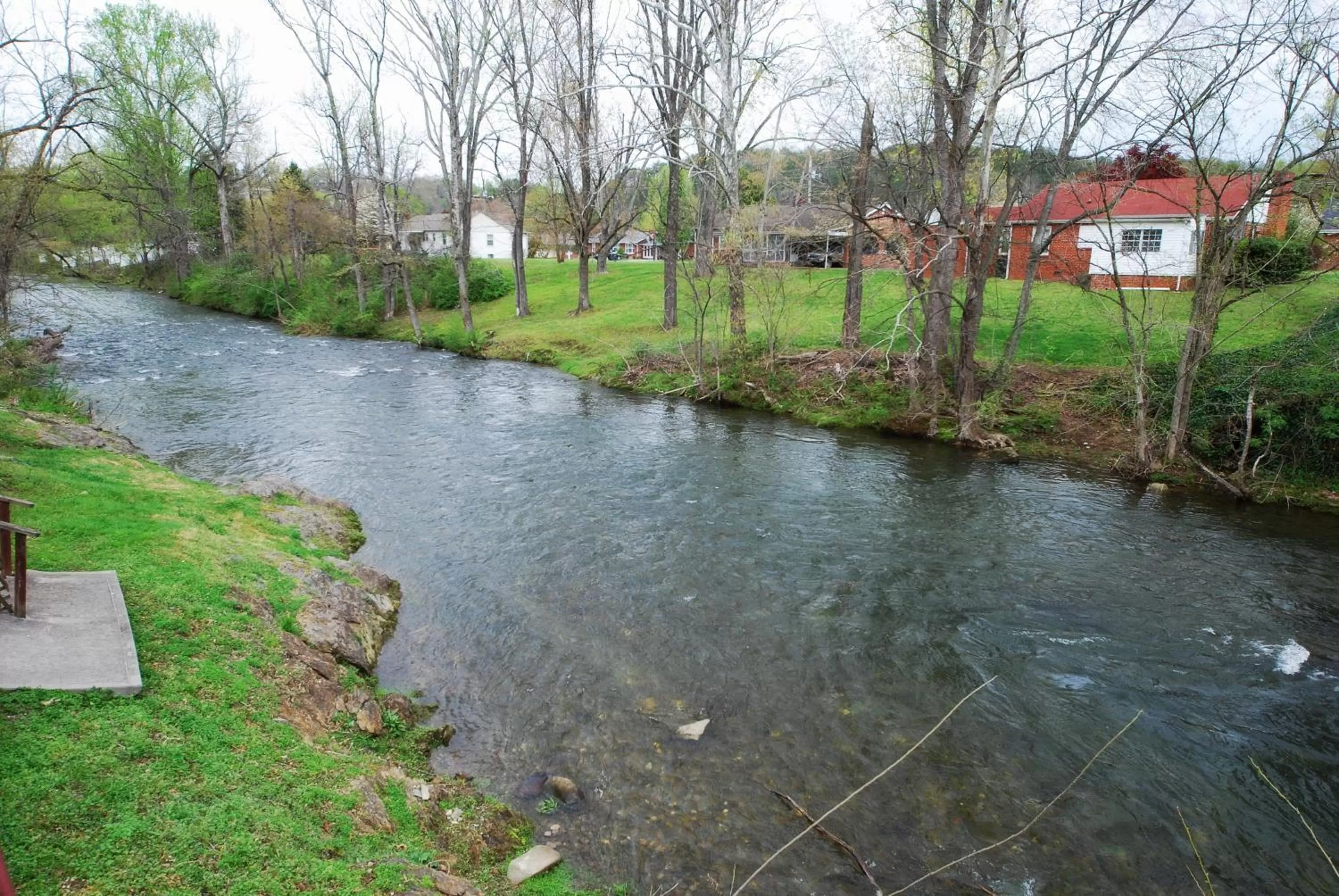 River view in Rivergate Mountain Lodge