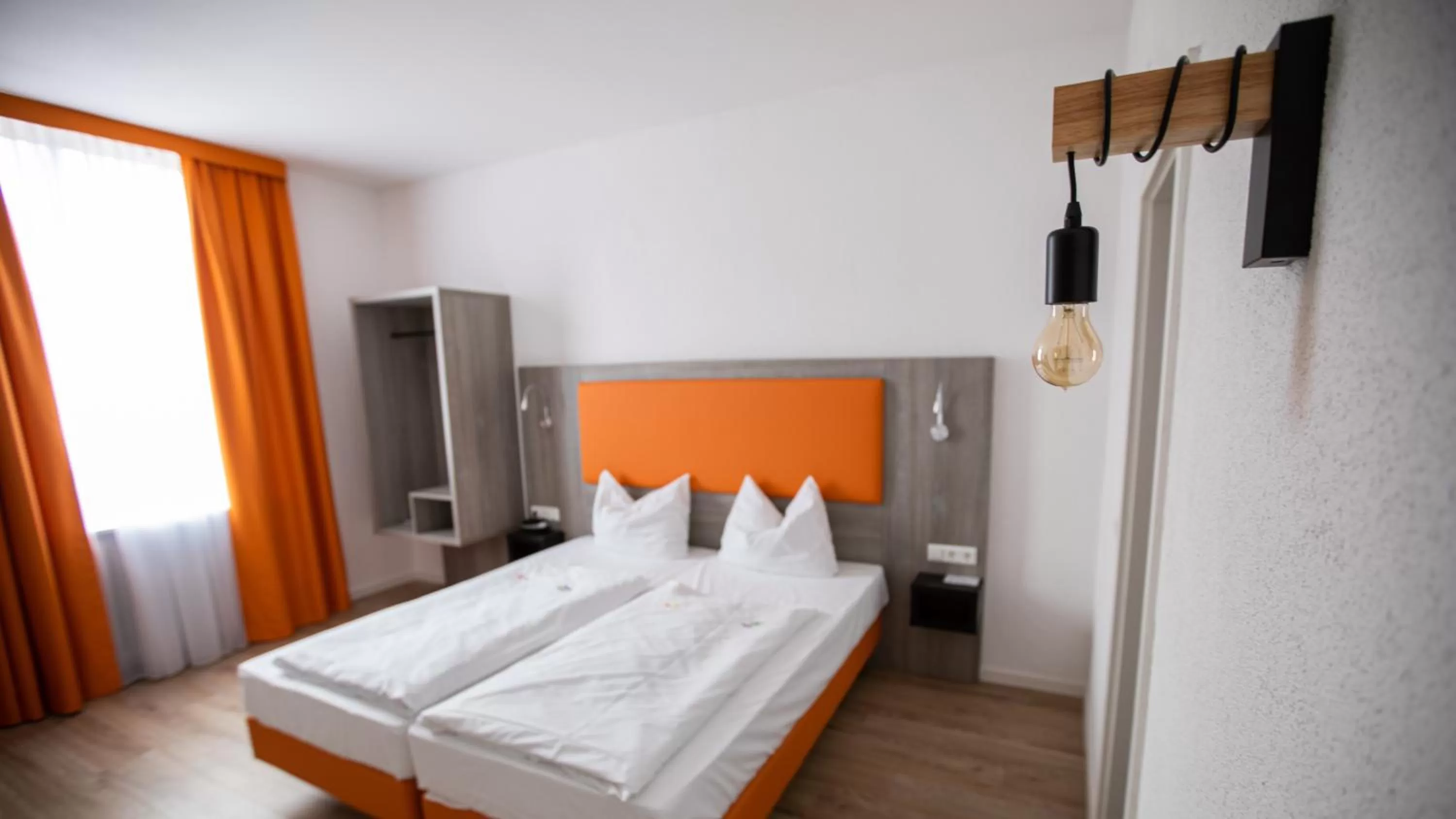 Bed in Hotel Astoria