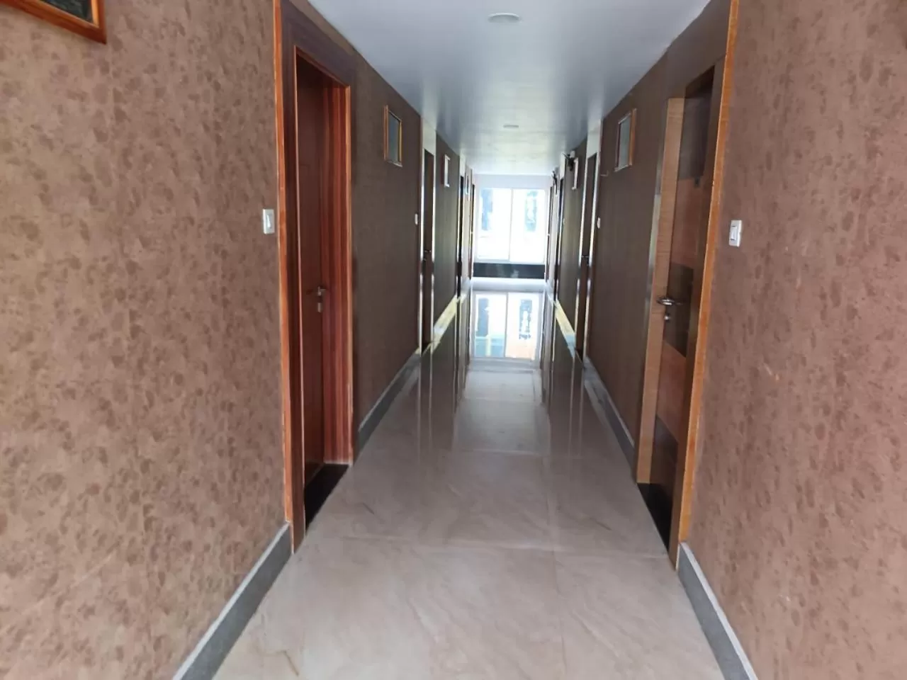 Property building in Hotel Woodside Prestige