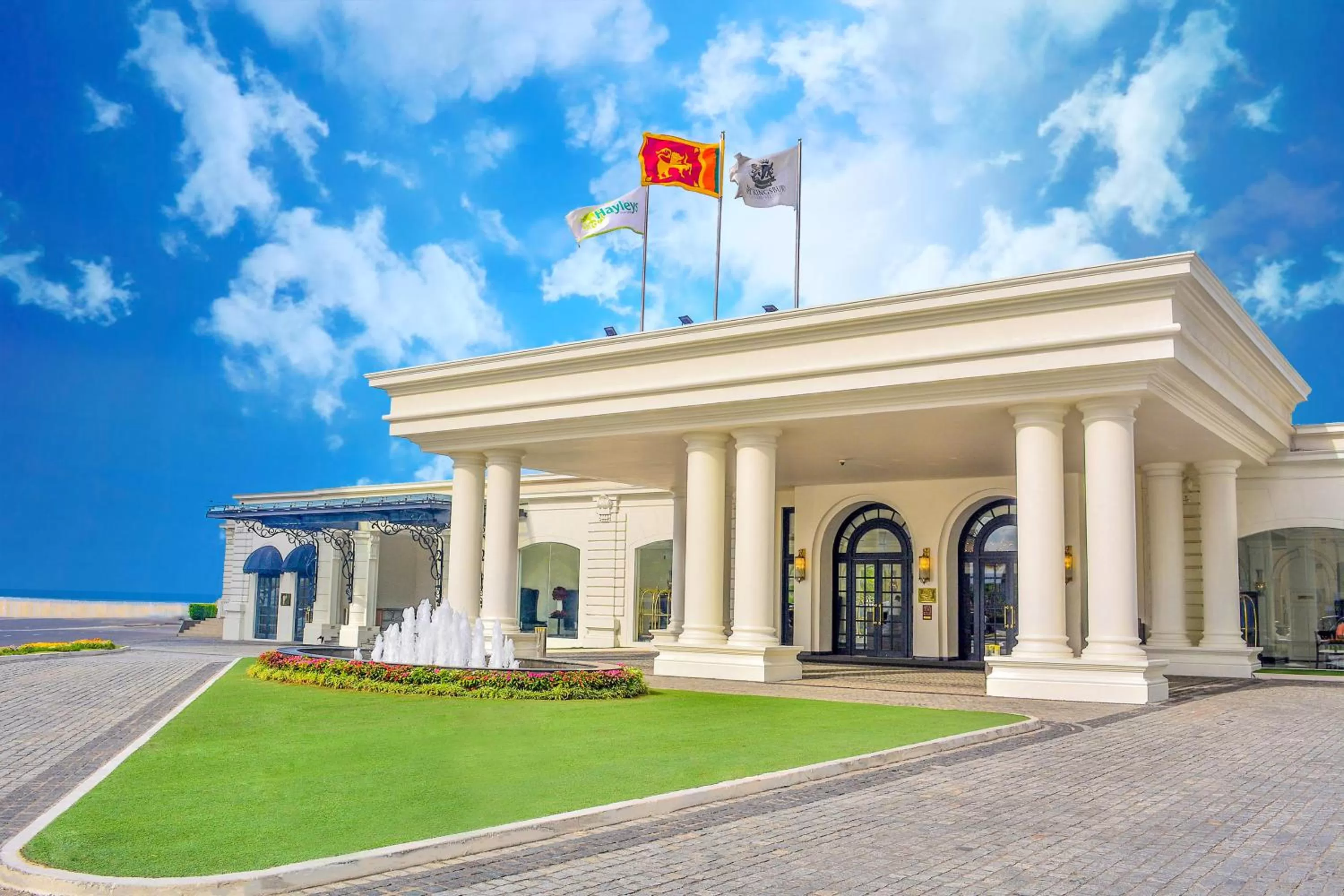 Facade/entrance in The Kingsbury Colombo