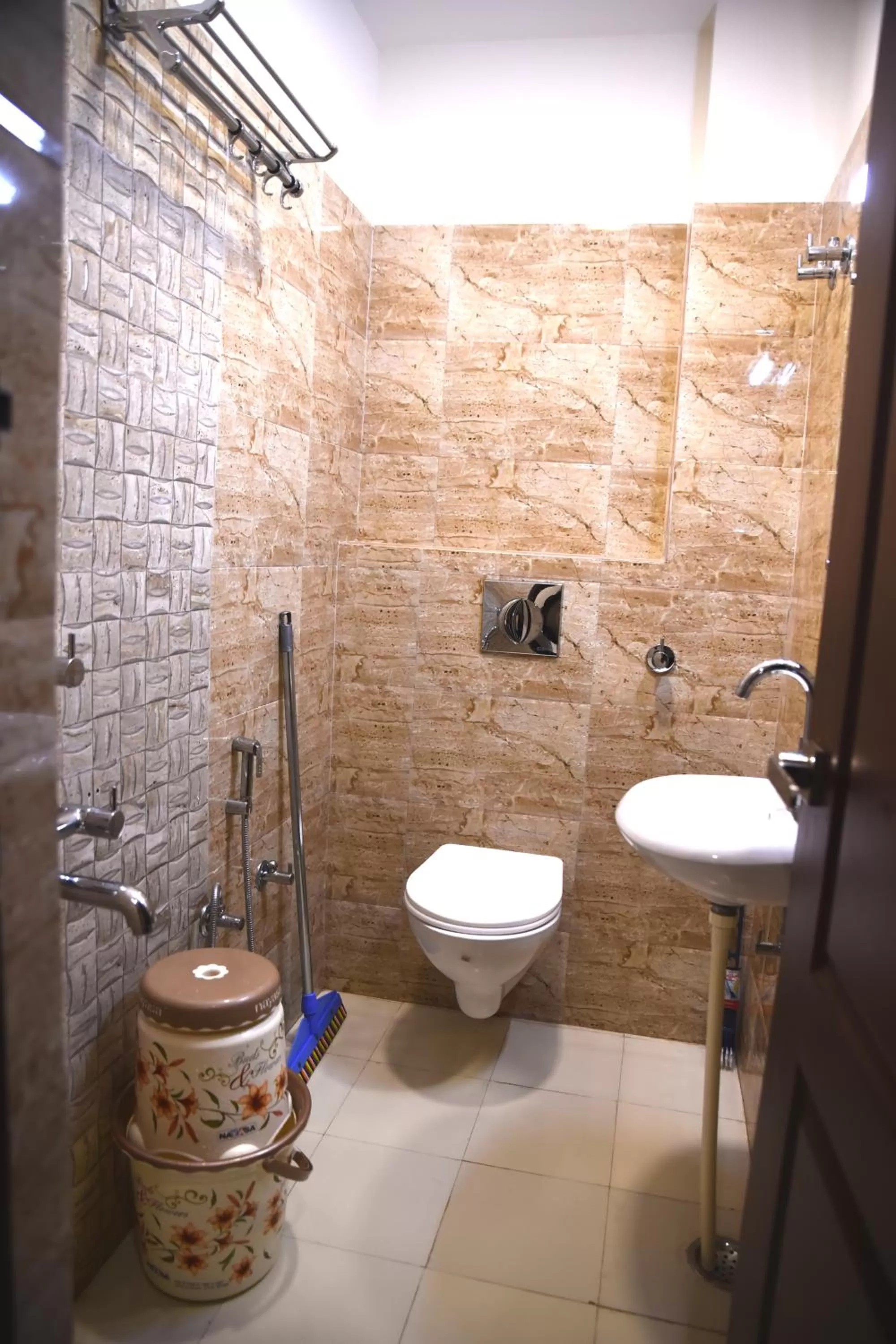 Bathroom in Hotel Silver Palace