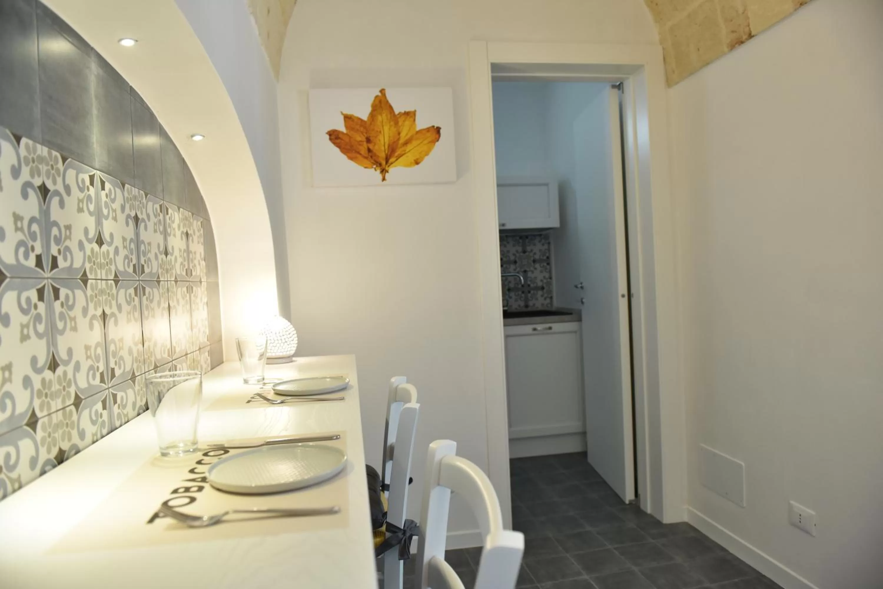 Kitchen or kitchenette in Tobacco Suite