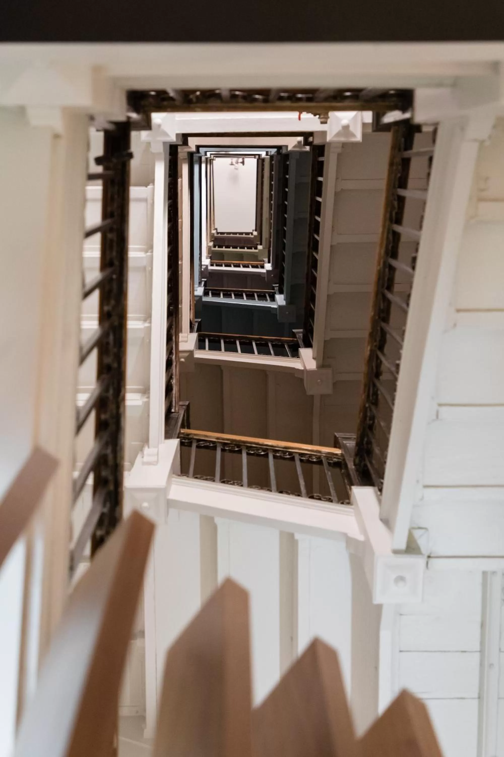 Property building in Hotel Stratford San Francisco - Handwritten Collection