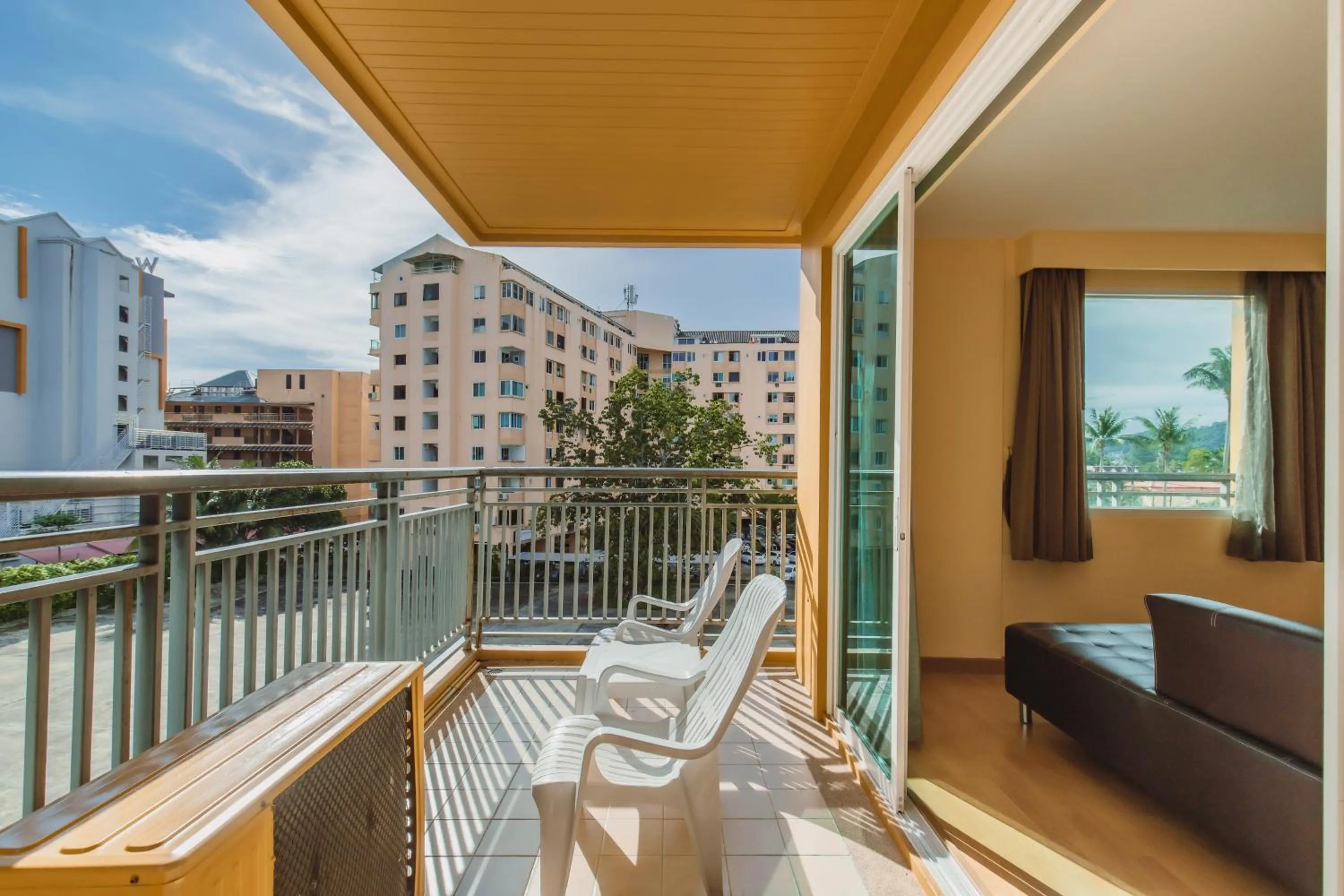 Balcony/Terrace in Elite Suites Patong