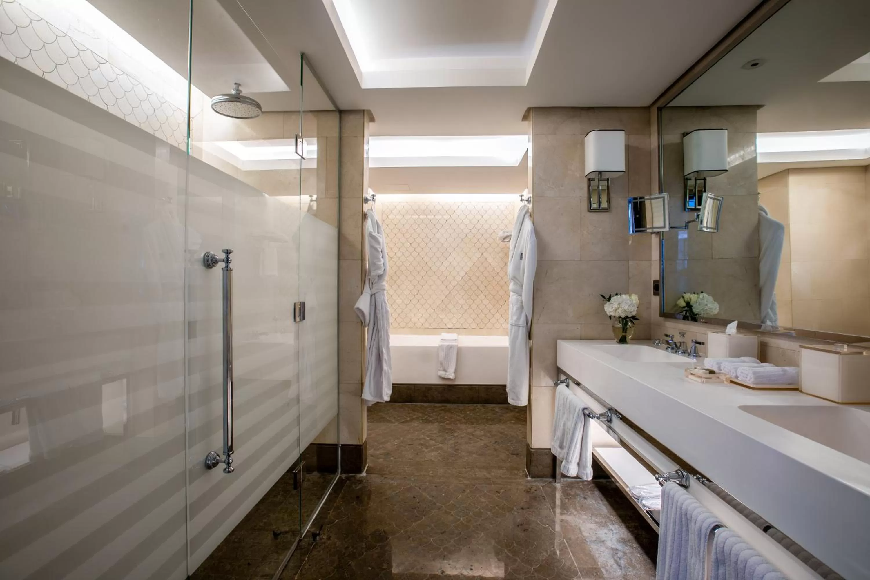 Shower in Fairmont Amman