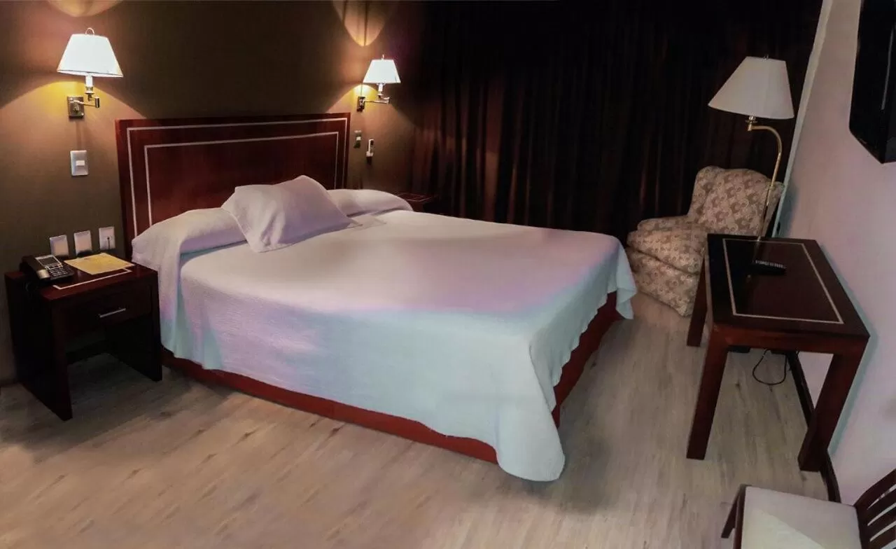 Photo of the whole room, Bed in Hotel El Araucano