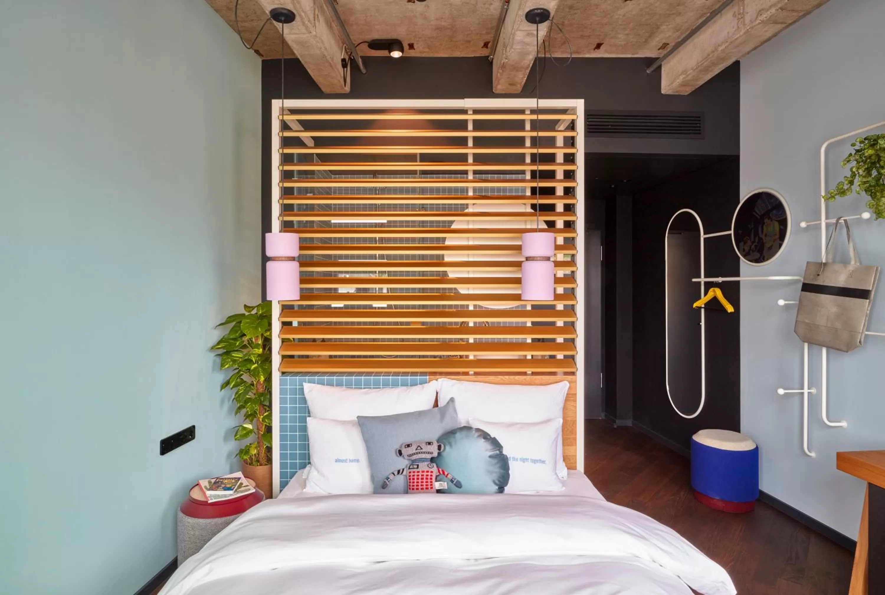 Bedroom, Bed in 25hours Hotel The Circle