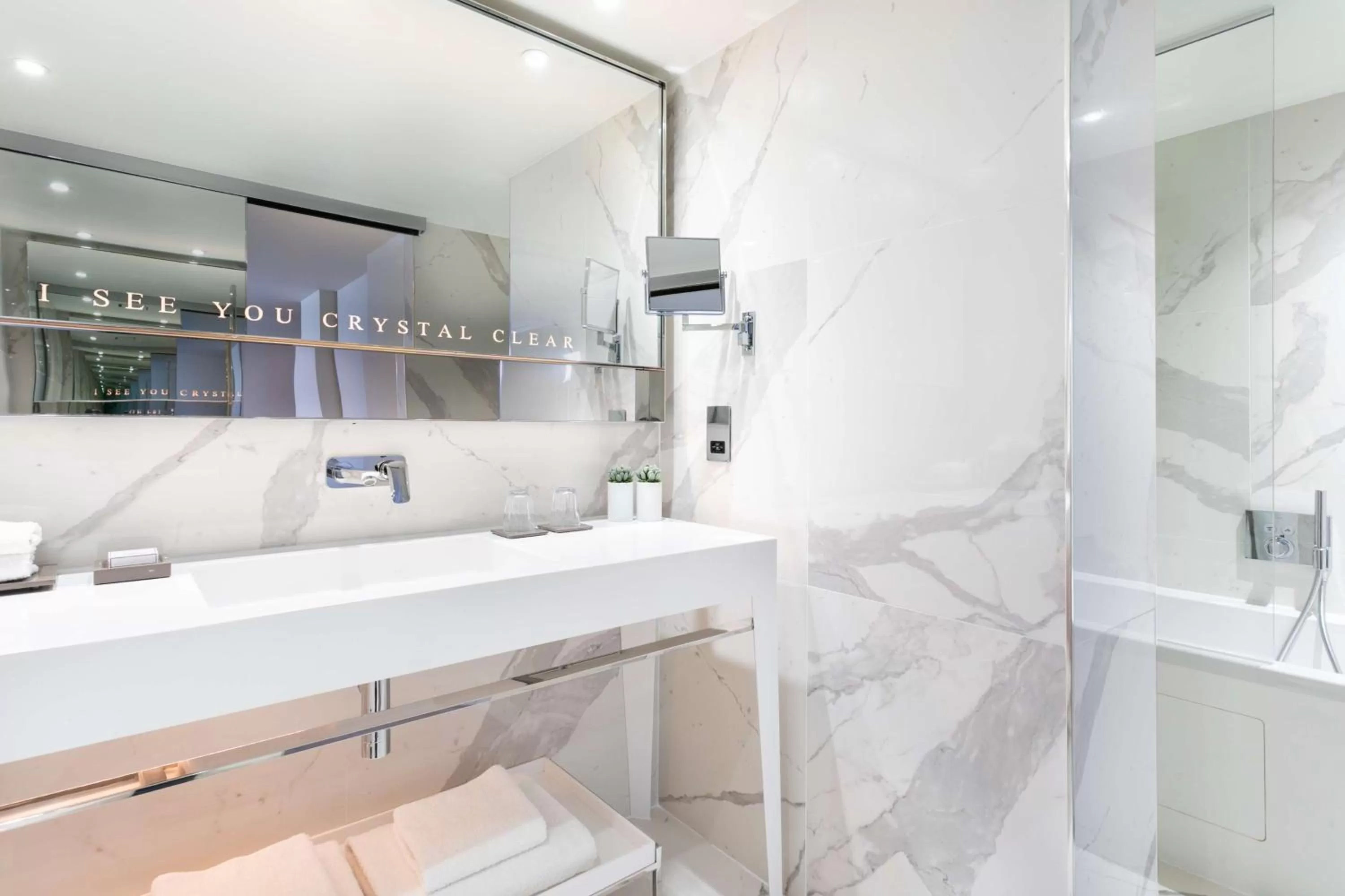 Bathroom in Holmes Hotel London