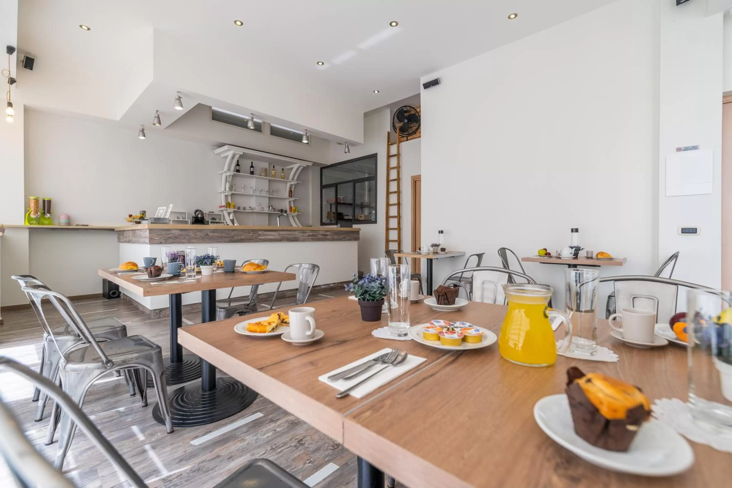 Restaurant/places to eat in Villa Rocla guest house Pompei