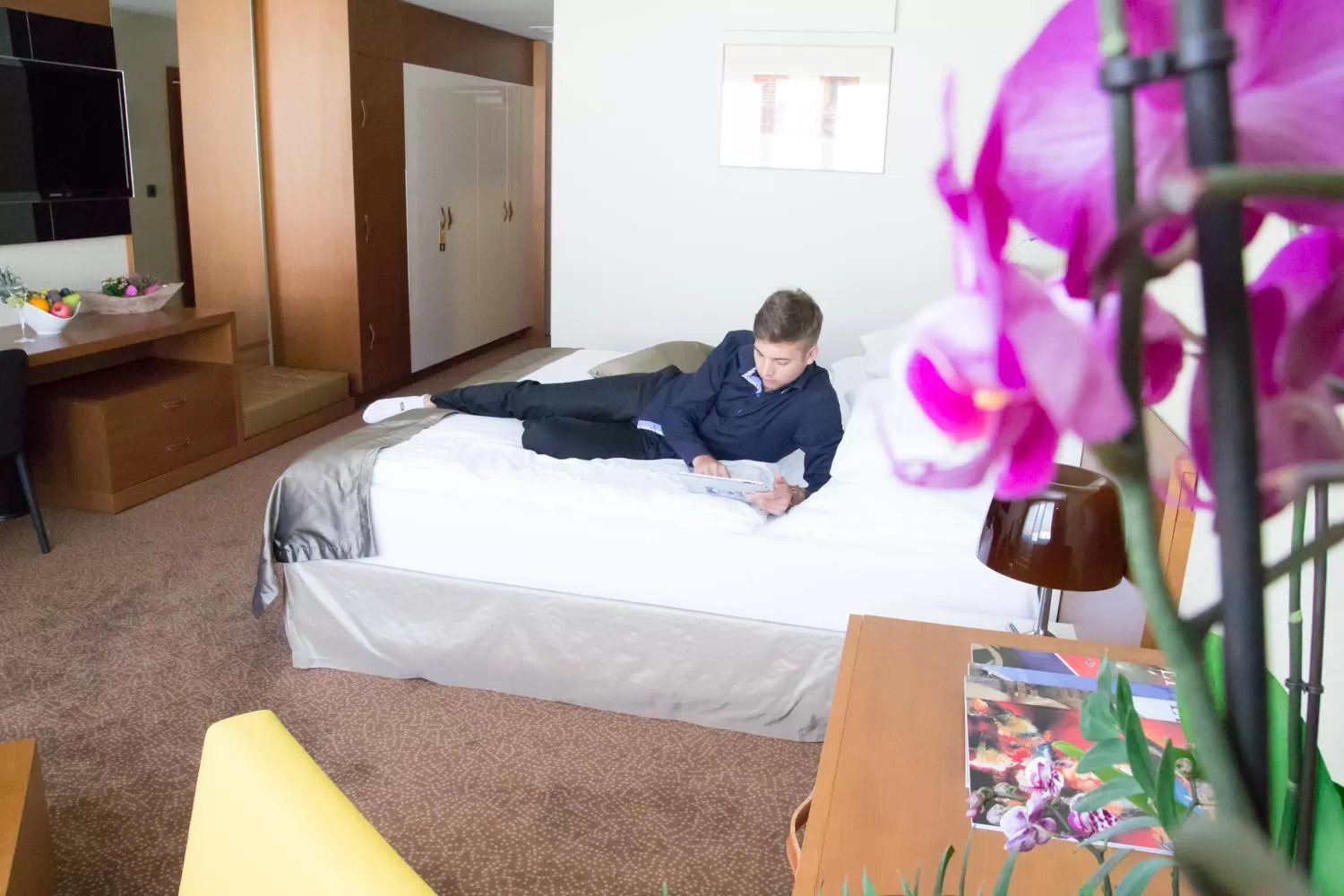 People, Bed in Mikado Hotel