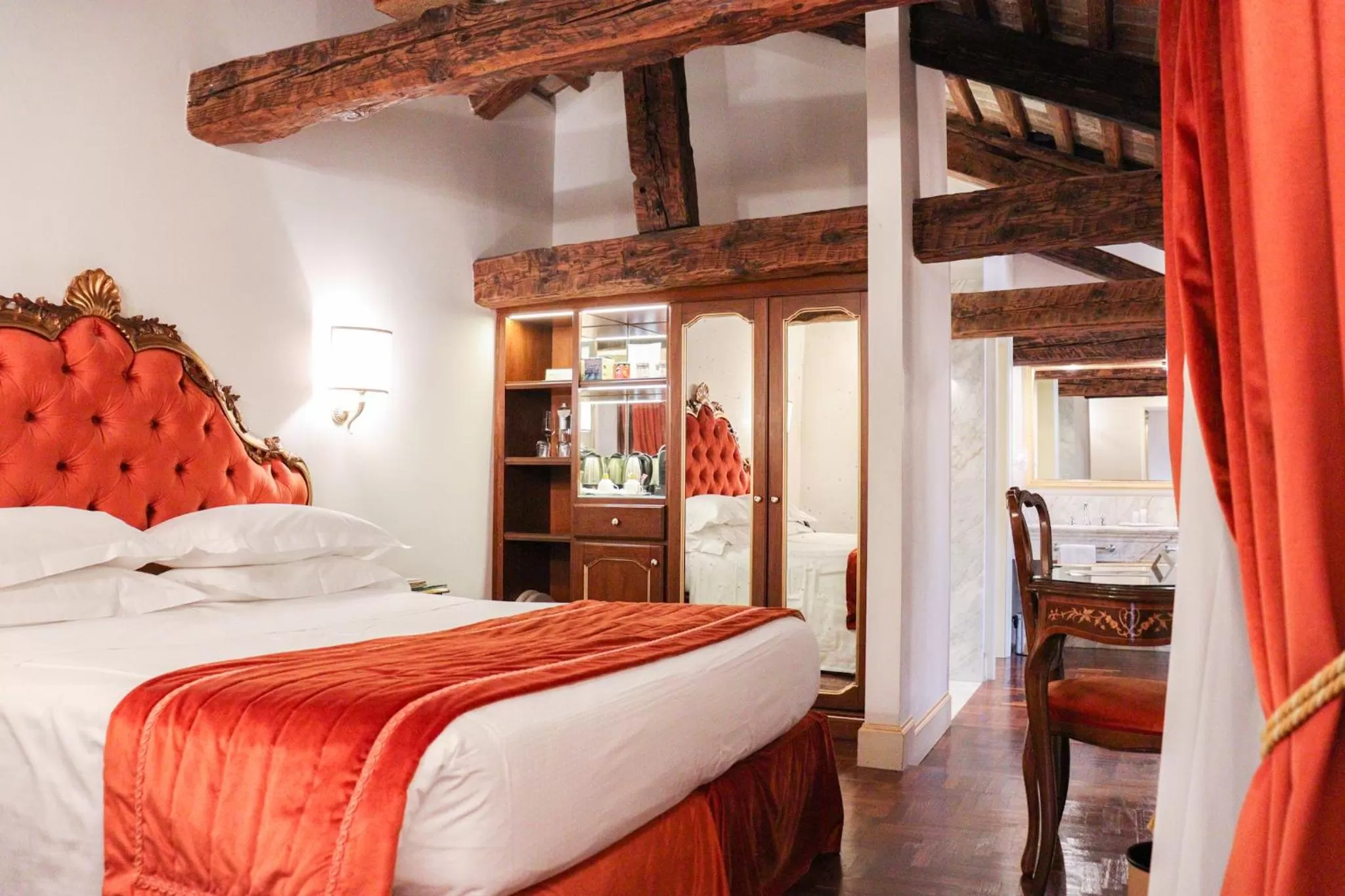 Bed in Hotel Ai Cavalieri di Venezia