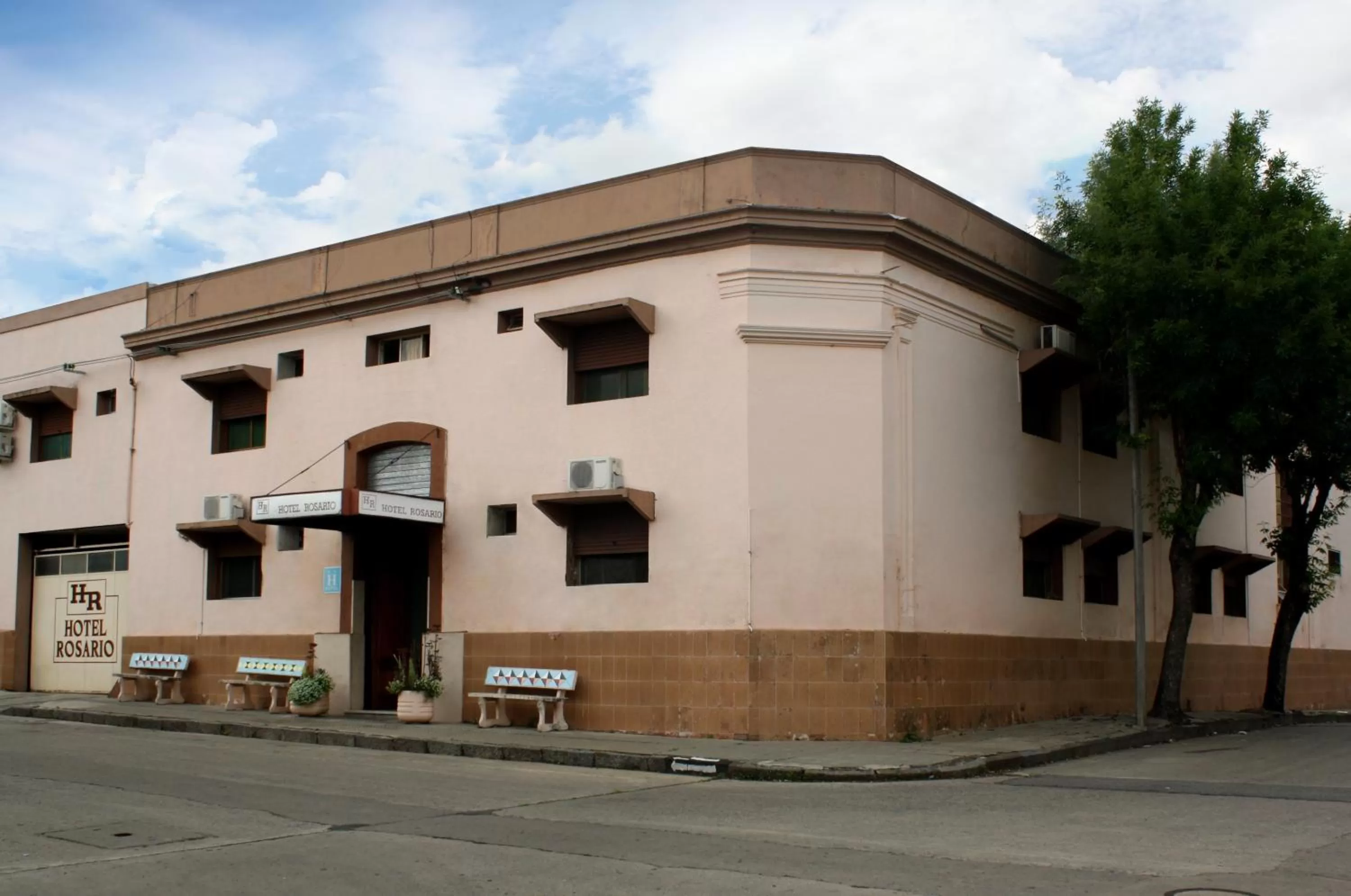 Facade/entrance in Hotel Rosario