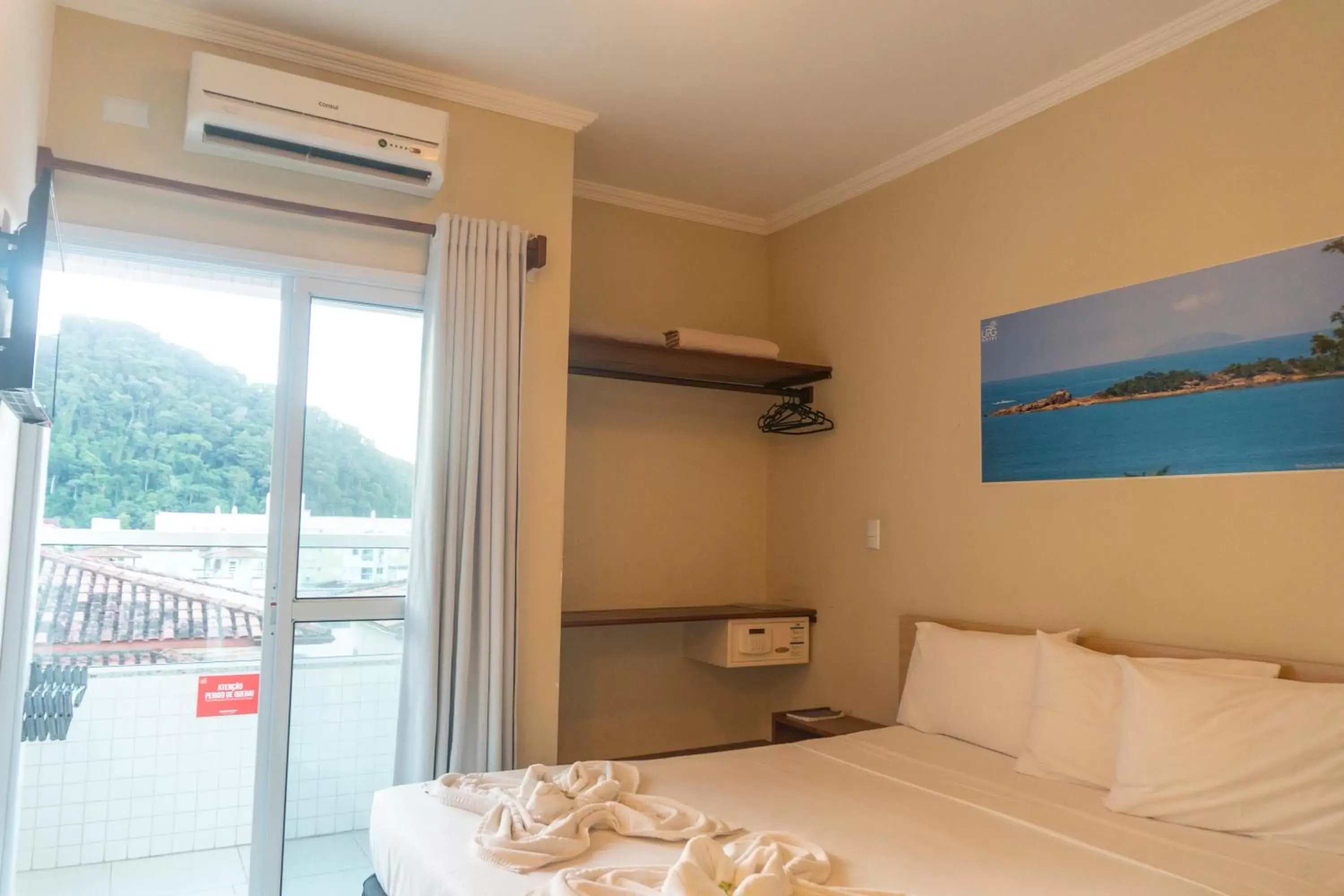 Classic Triple Room in UPG Hotel Classic Triple Room in UPG Hotel