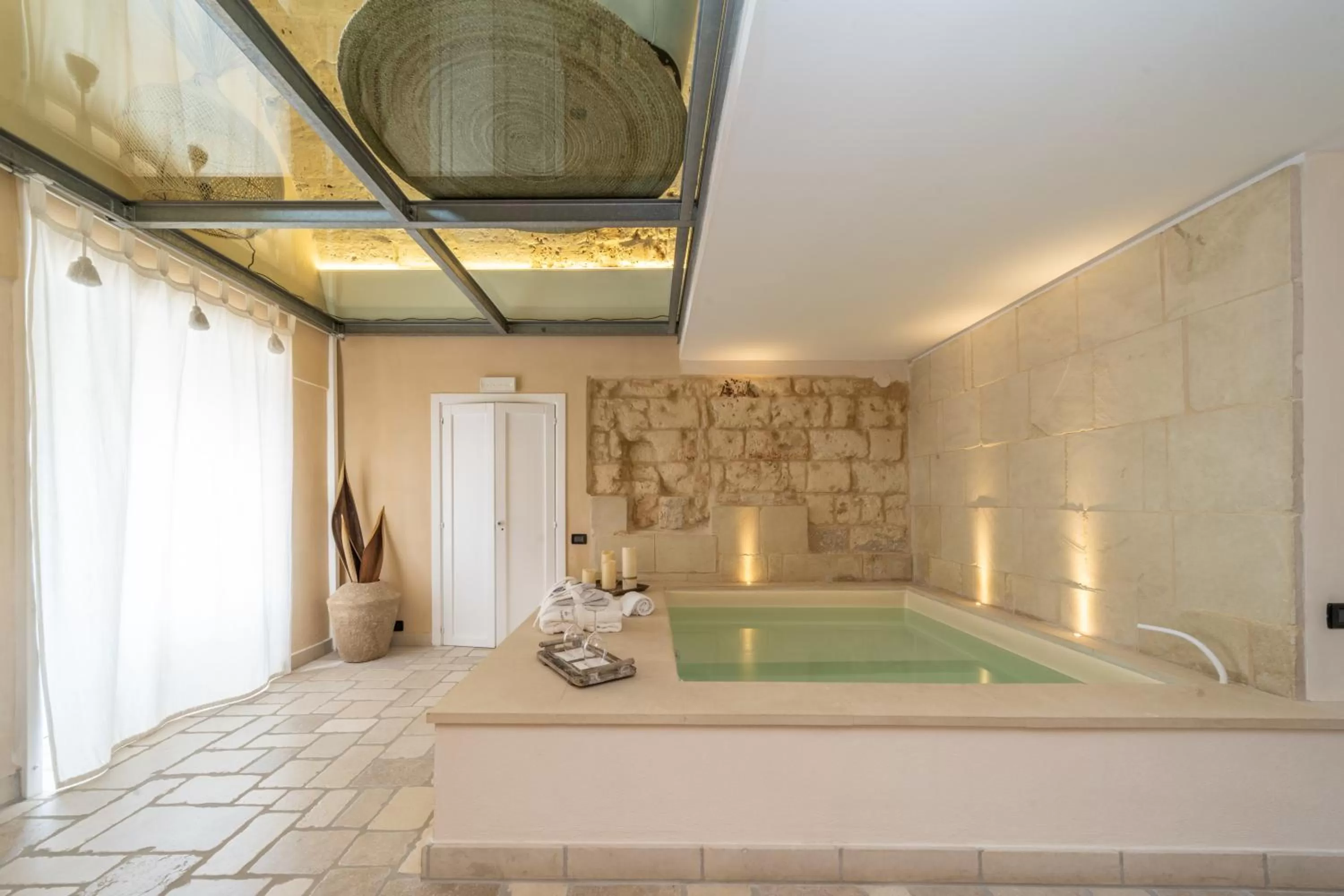 Swimming pool in Masseria dei Monaci