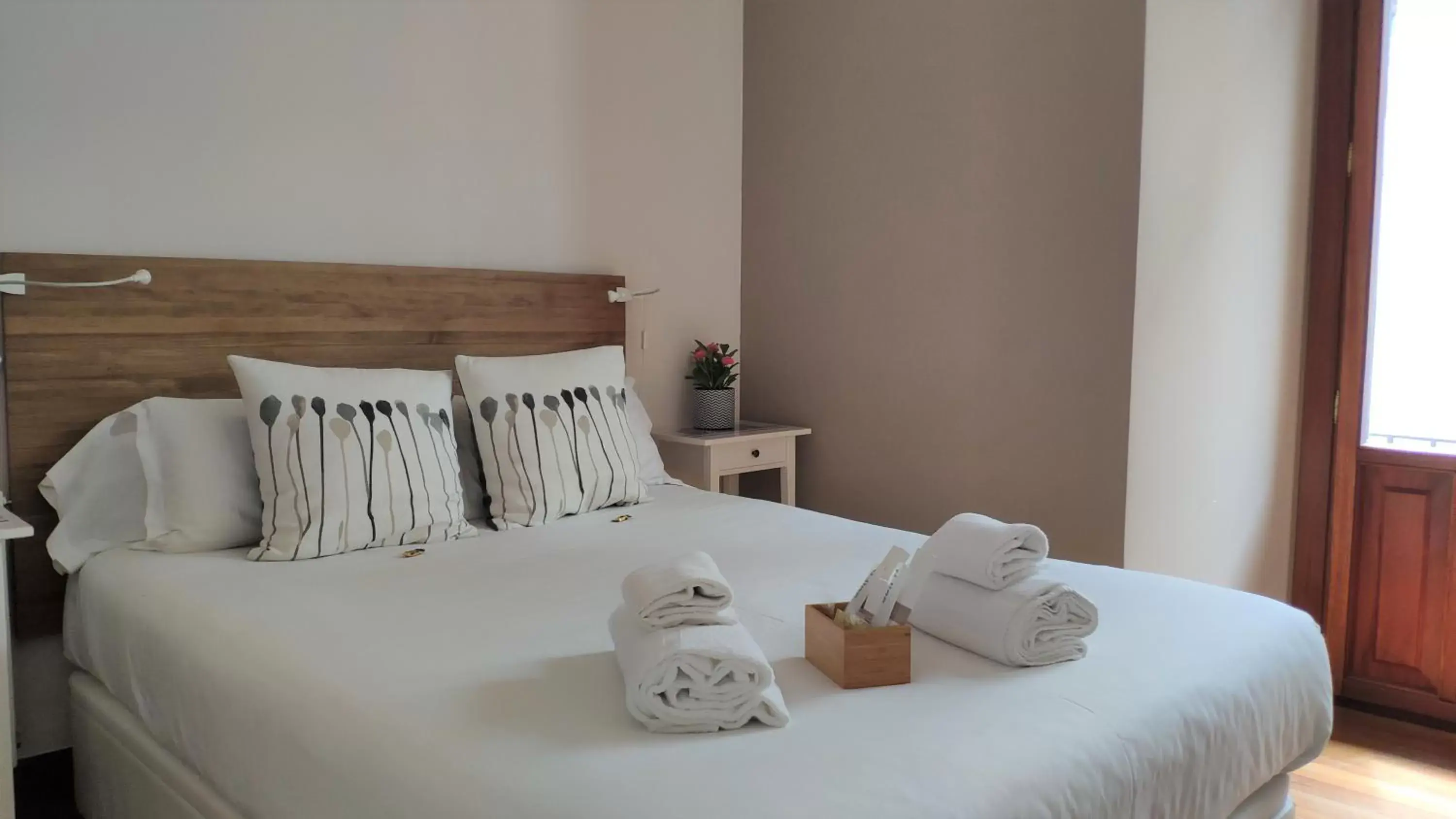 Three-Bedroom Apartment in 7 Kale Bed and Breakfast Three-Bedroom Apartment in 7 Kale Bed and Breakfast