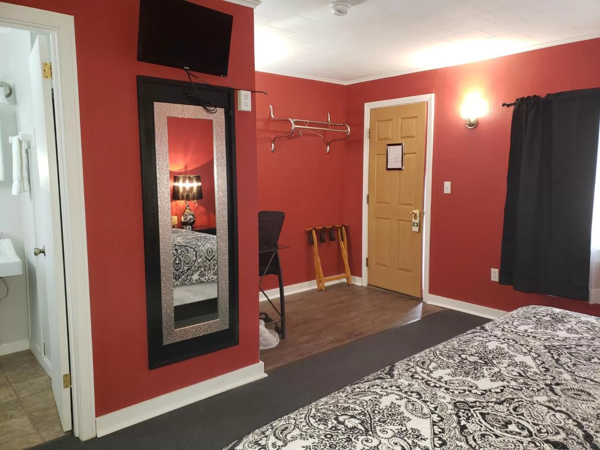 Bed in Blue Ridge Motel