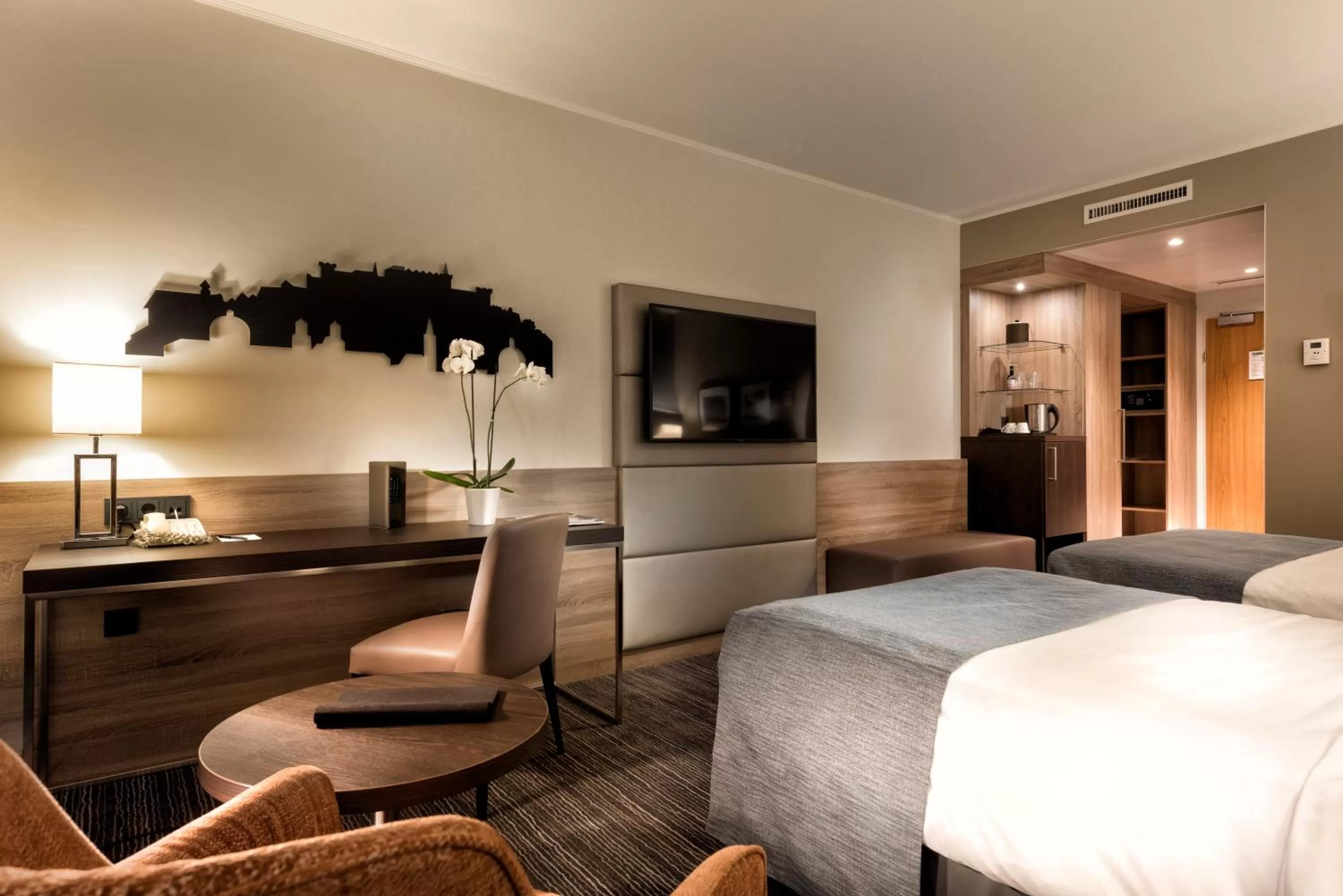 Photo of the whole room, Bed in Wyndham Grand Salzburg Conference Centre