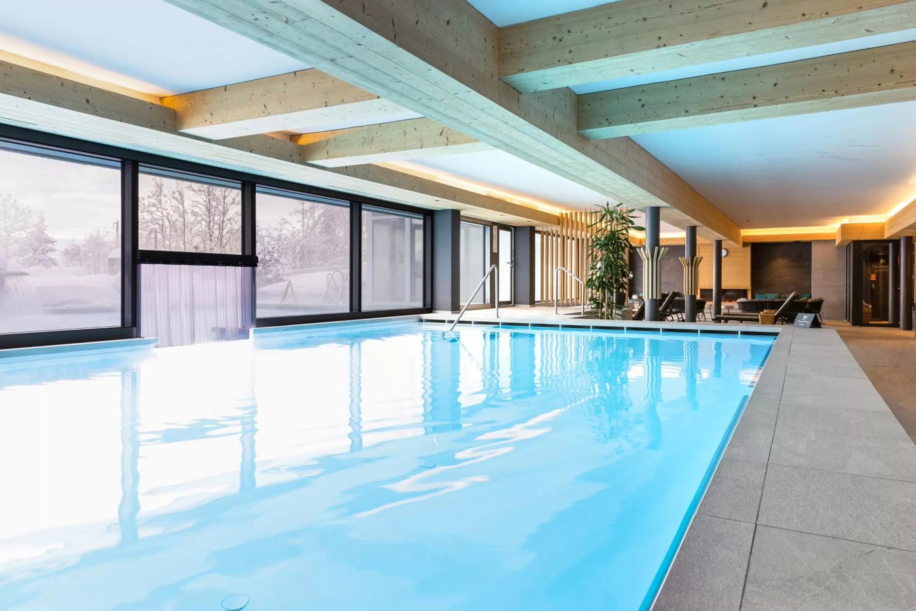 Swimming pool in ERMITAGE Wellness- & Spa-Hotel