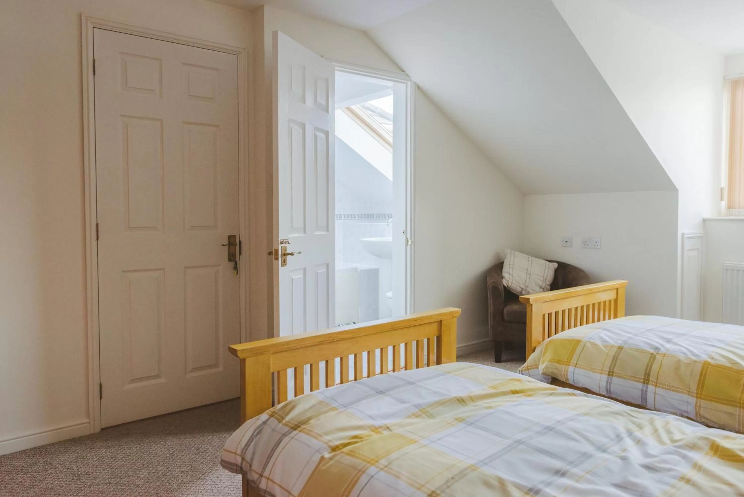 Bedroom, Bed in Clyde View B&B