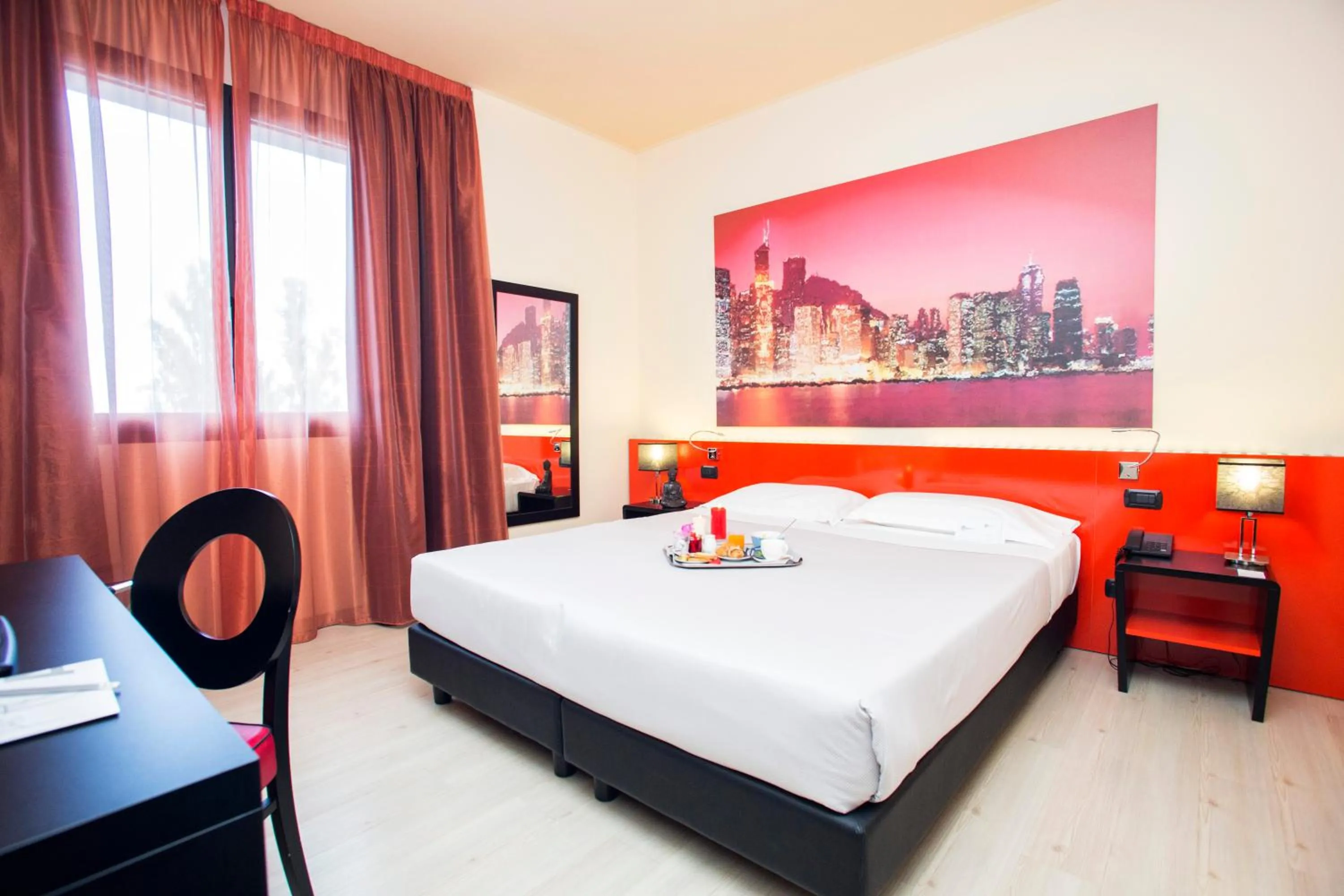 Photo of the whole room, Bed in Amatì Design Green Hotel