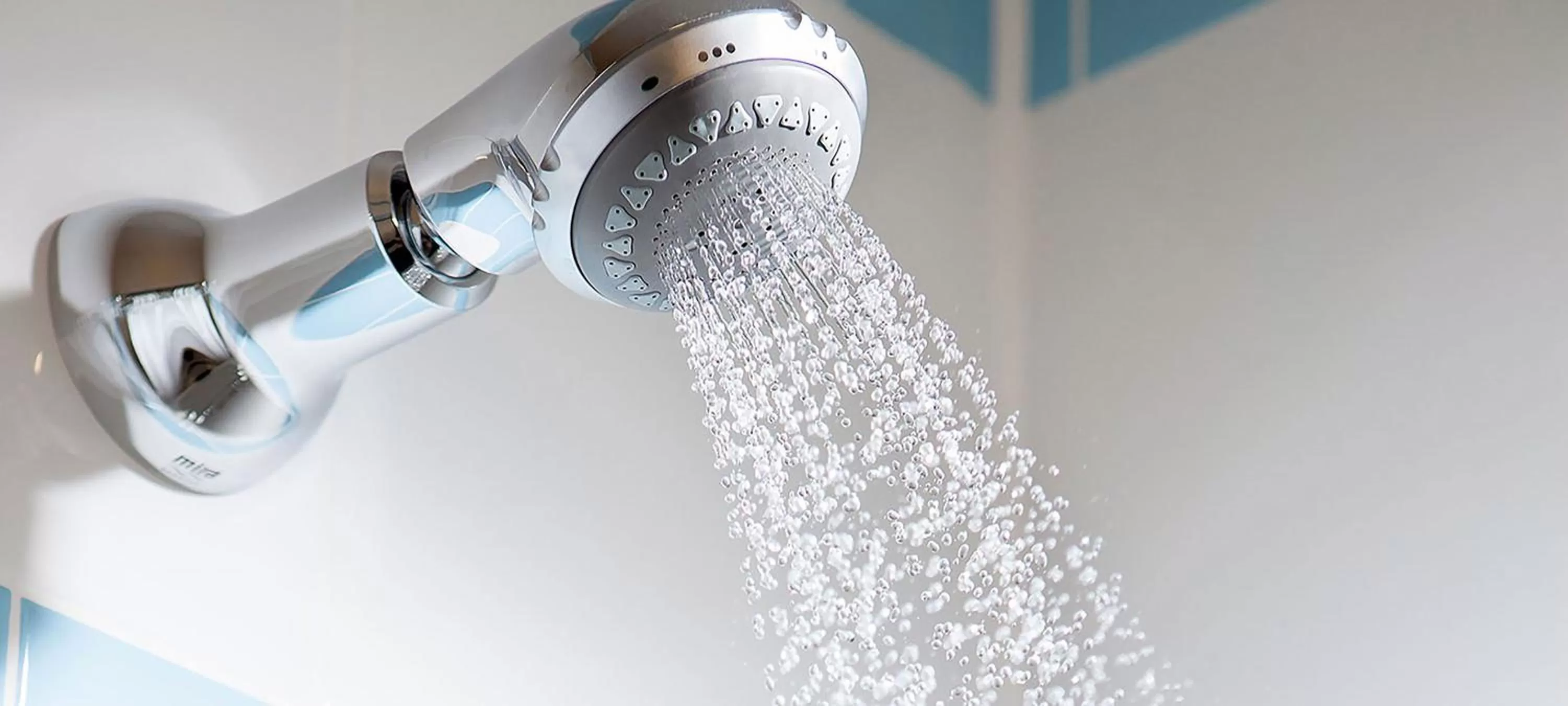 Shower in Leonardo Hotel Nottingham