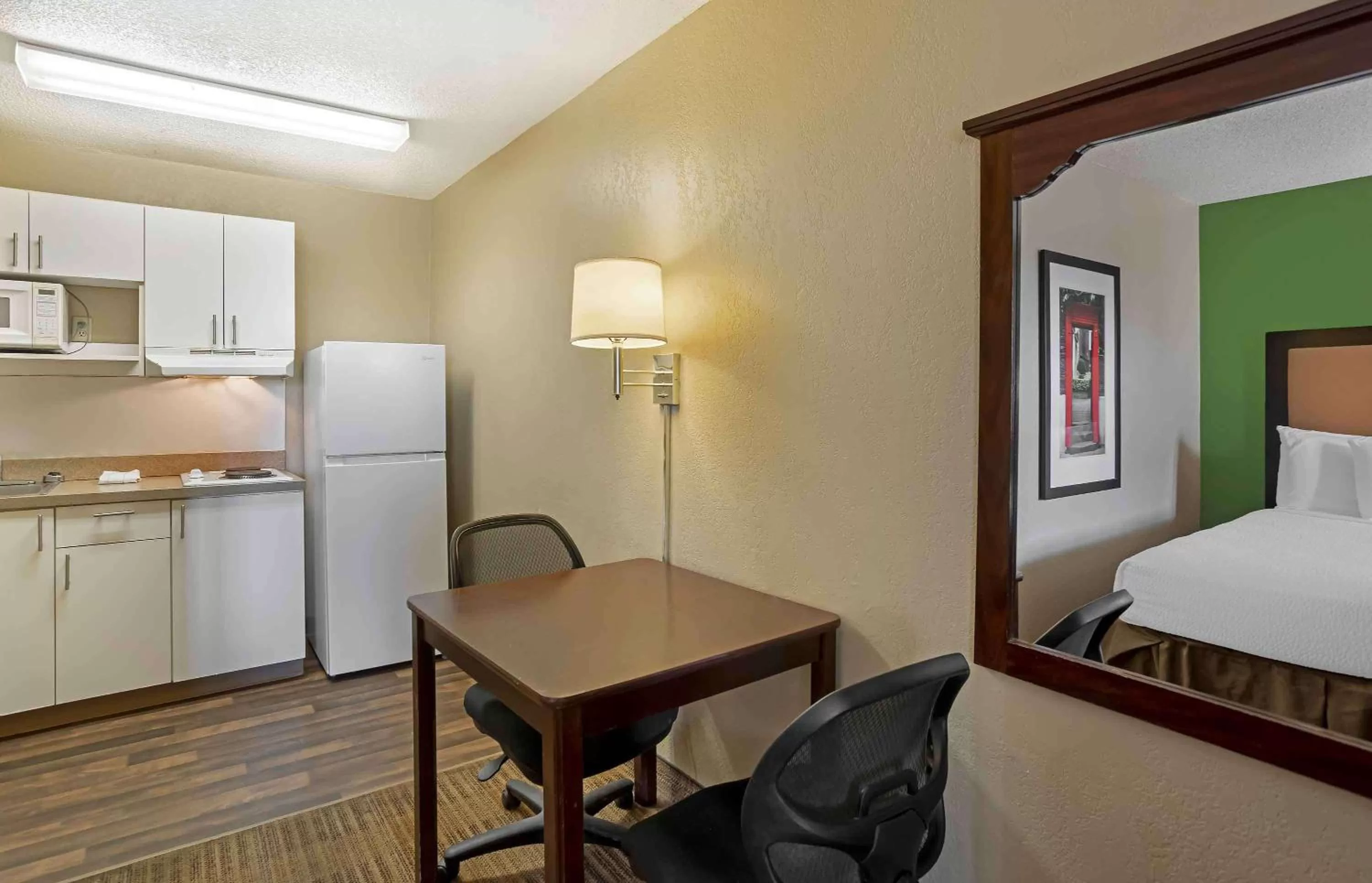 Bedroom, Bed in Extended Stay America Suites - Nashville - Brentwood - South