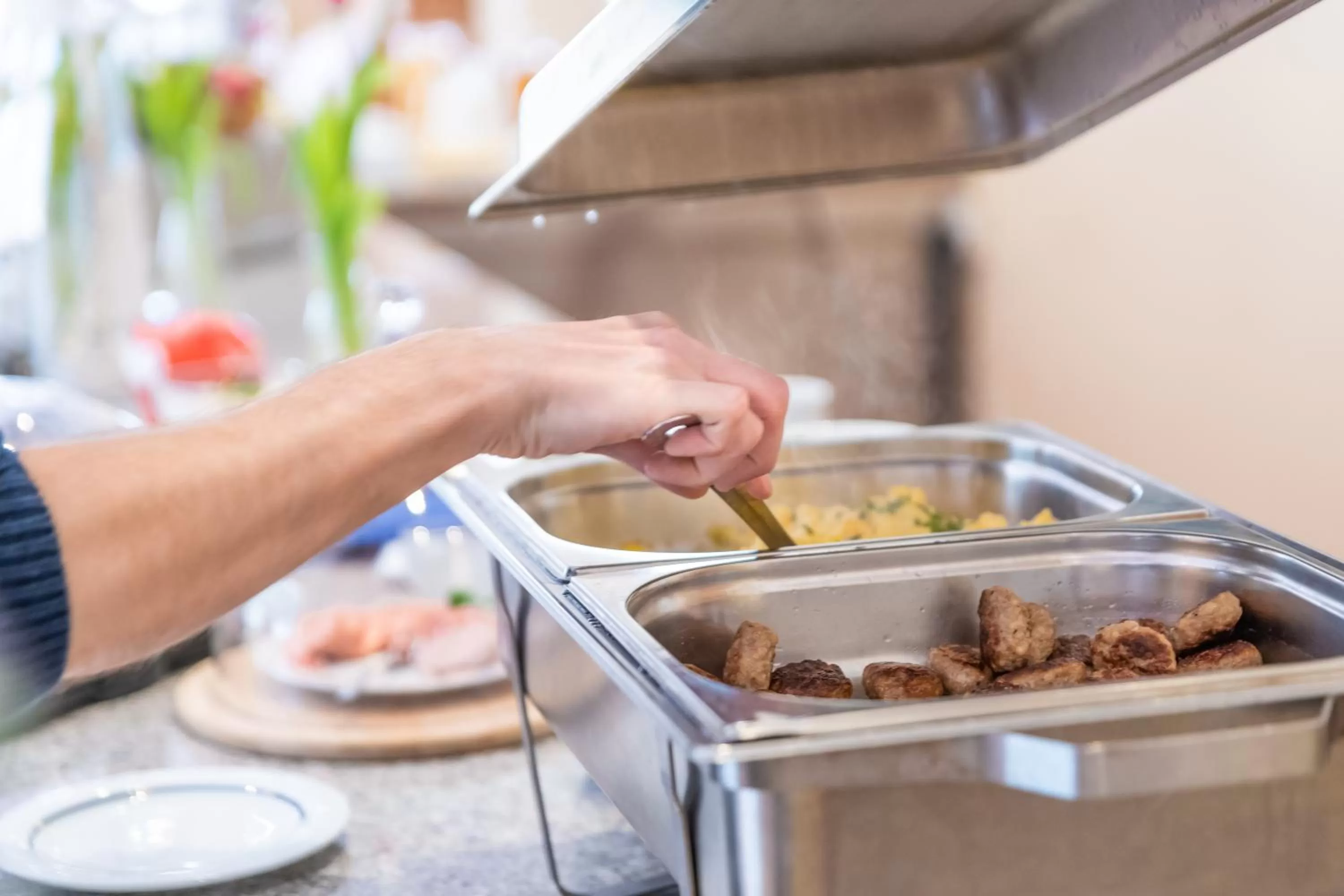 Restaurant/places to eat in Hotel Mukran