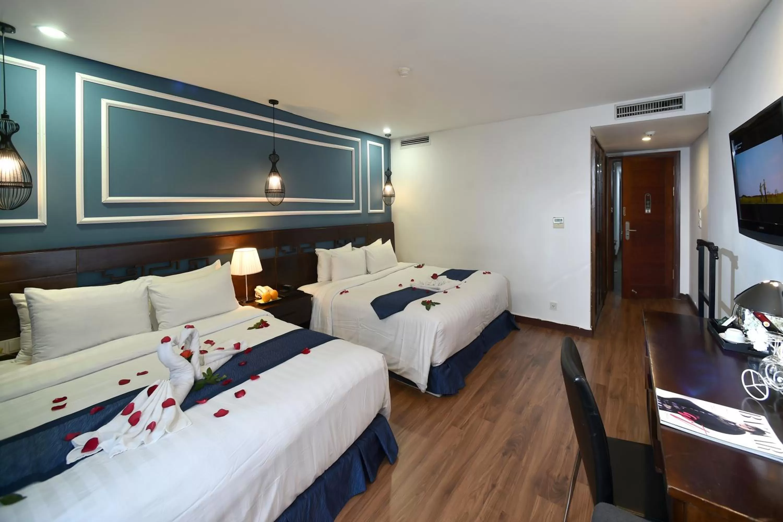 Bed in Hanoi Eternity Hotel