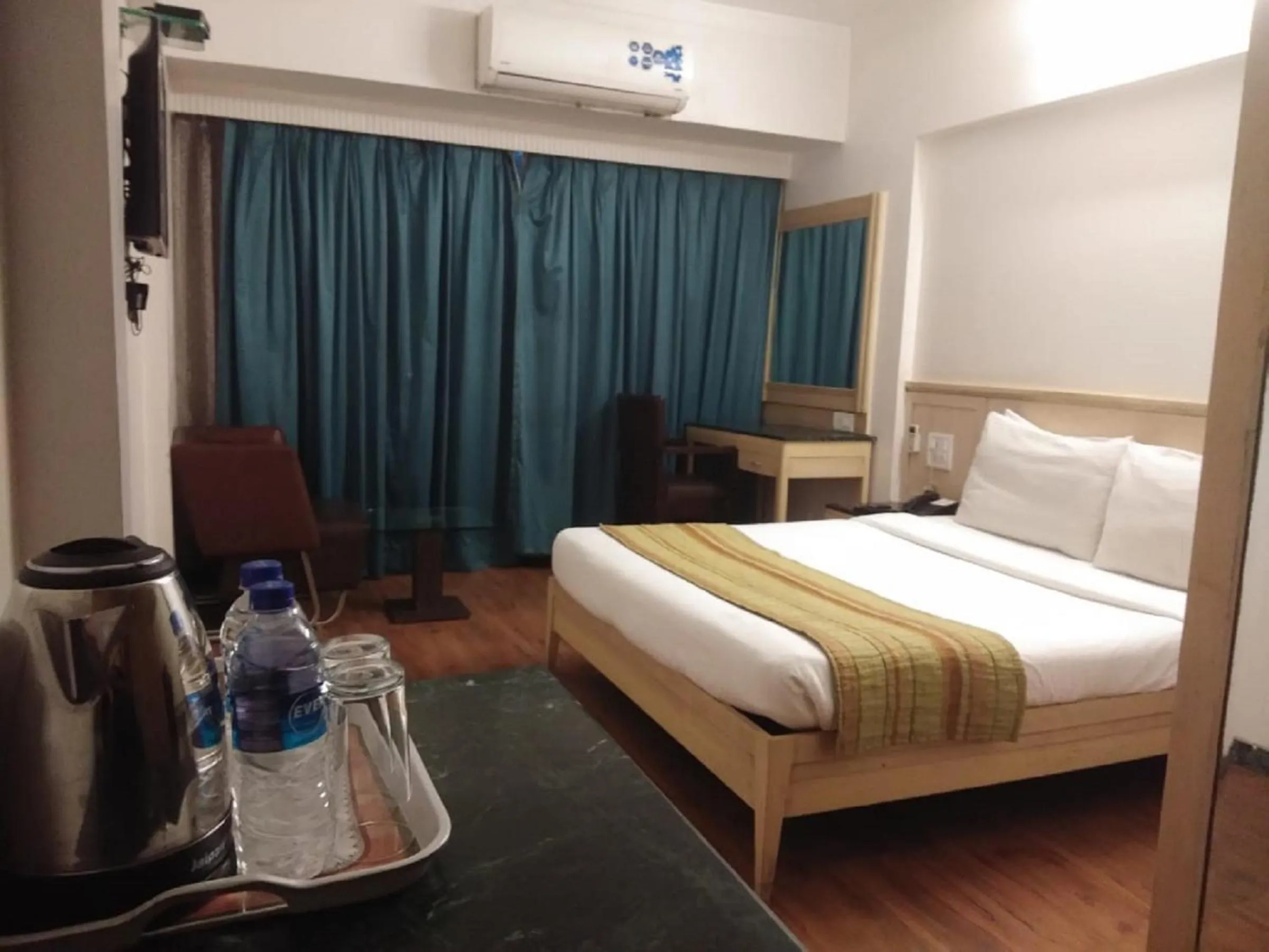 Bedroom, Bed in Yogi Metropolitan