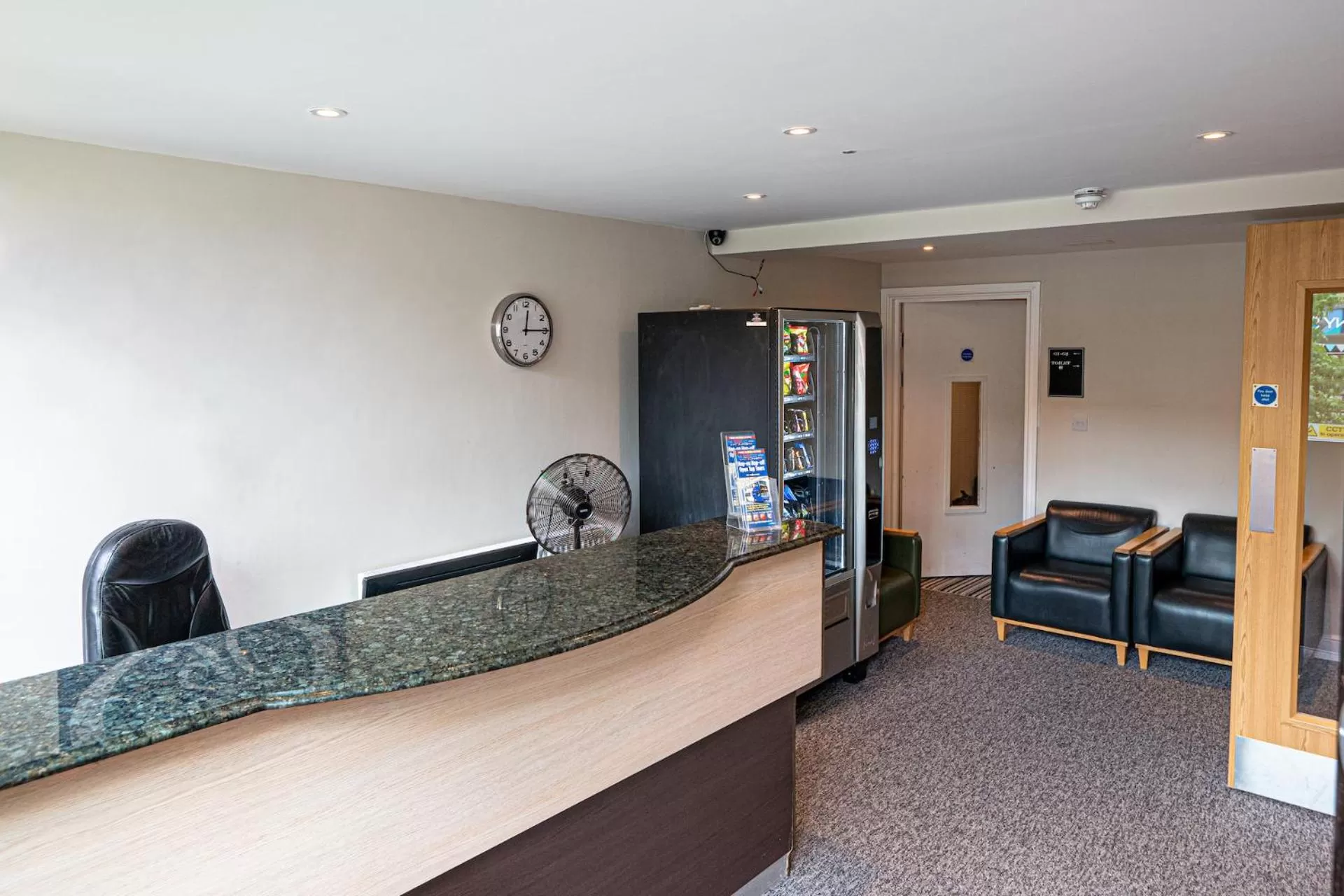 Lobby or reception in Maiden Oval